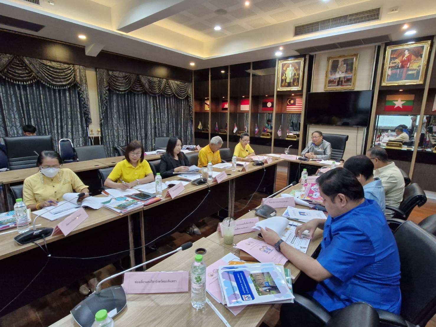 พช. ฉะเชิงเทรา ร่วมประชุมคณะกรรมการคัดเลือกเด็กและเยาวชนดีเด่นจังหวัดฉะเชิงเทรา