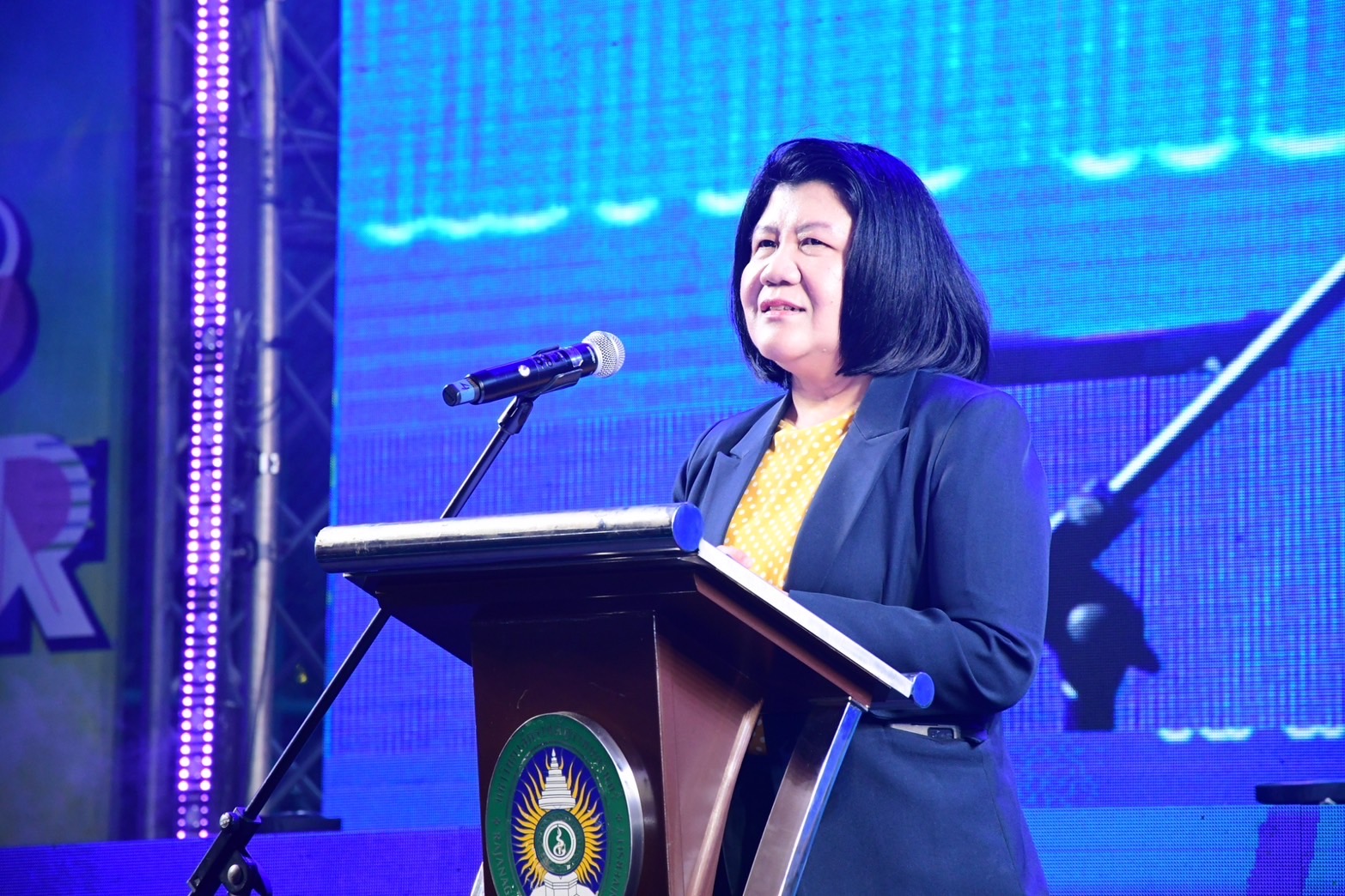 สุดยิ่งใหญ่ ! แปดริ้วรวมพลังประกาศความสำเร็จขจัดความยากจน โชว์วิถี 5 เซียนแก้จน 16 นิทรรศการความสำเร็จ !!