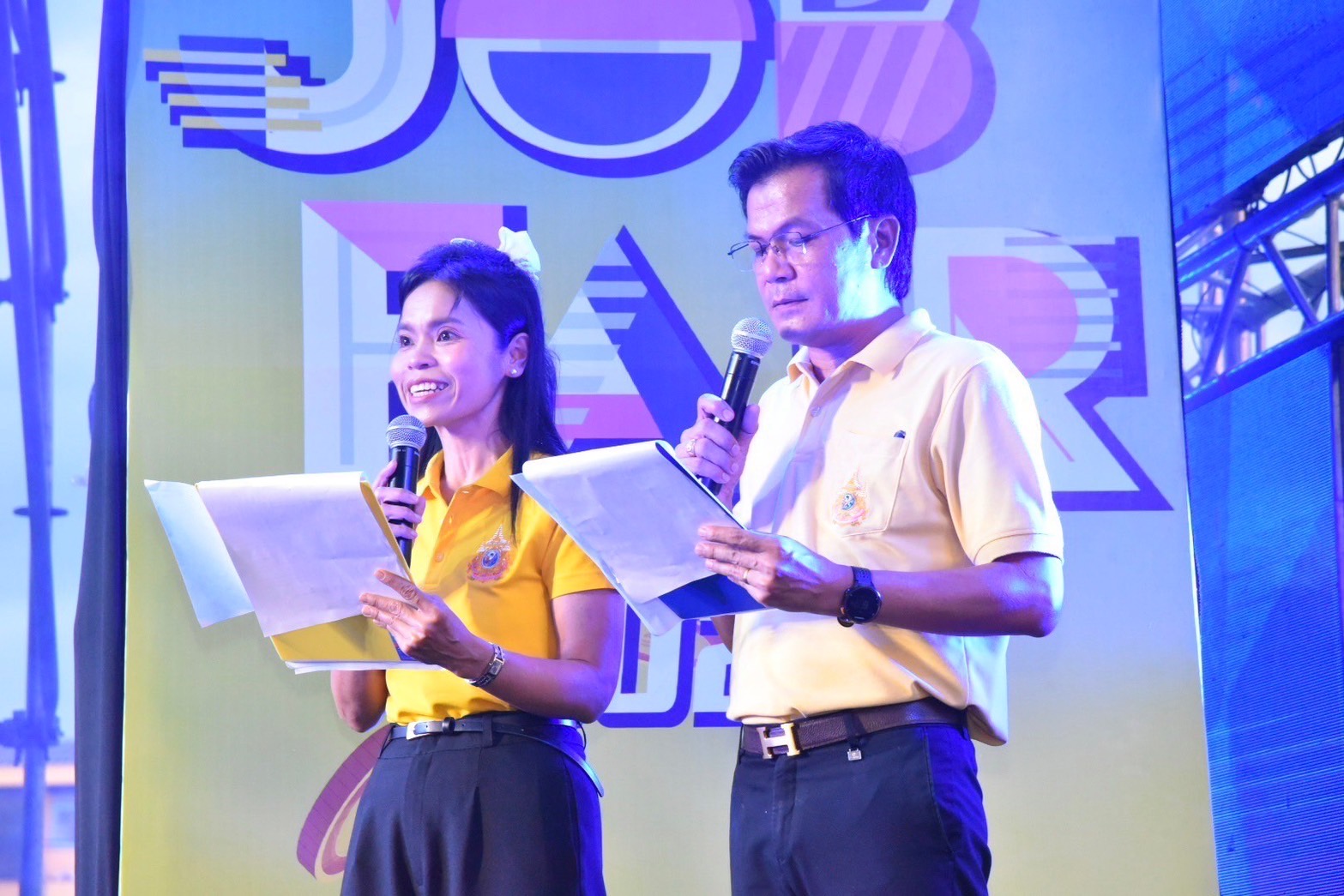 สุดยิ่งใหญ่ ! แปดริ้วรวมพลังประกาศความสำเร็จขจัดความยากจน โชว์วิถี 5 เซียนแก้จน 16 นิทรรศการความสำเร็จ !!