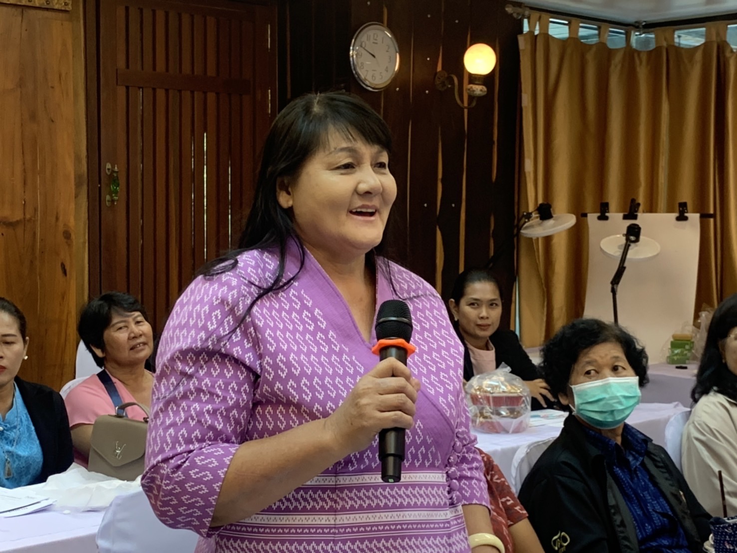 พช. ฉะเชิงเทรา ดำเนินโครงการพัฒนาผลิตภัณฑ์ OTOP กลุ่มปรับตัวสู่การพัฒนา (Quadrant D) ให้มีคุณภาพมาตรฐาน