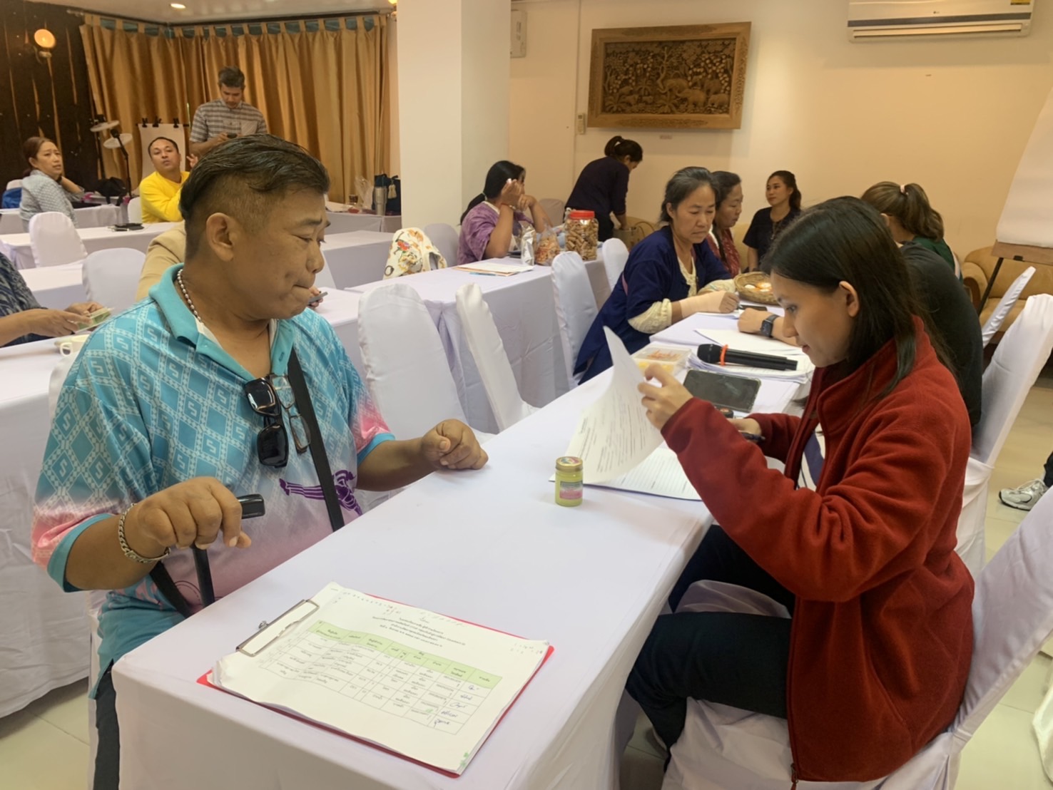 พช. ฉะเชิงเทรา ดำเนินโครงการพัฒนาผลิตภัณฑ์ OTOP กลุ่มปรับตัวสู่การพัฒนา (Quadrant D) ให้มีคุณภาพมาตรฐาน