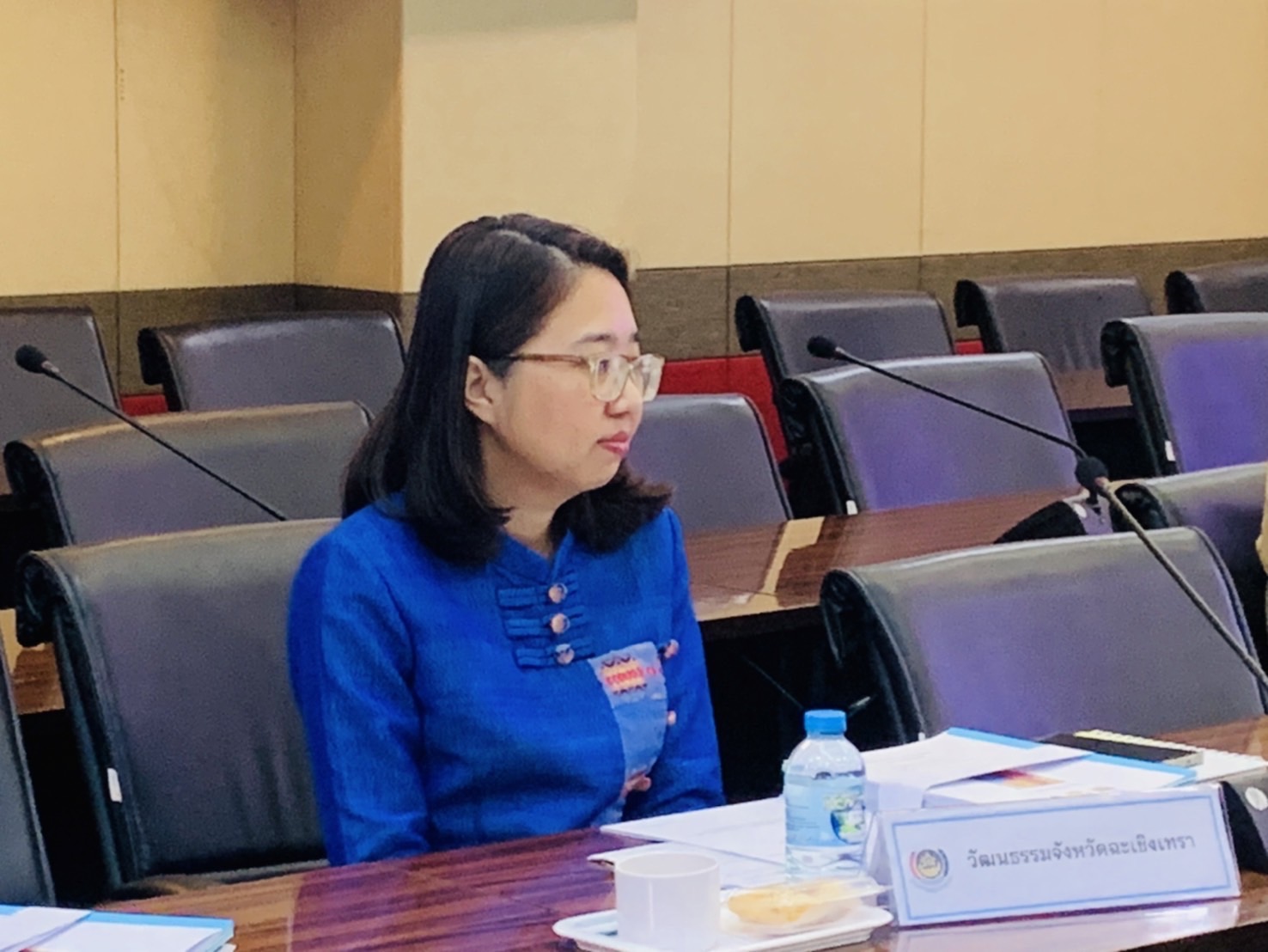 พช. ฉะเชิงเทรา จัดการประชุมคณะกรรมการคัดเลือกองค์กรและบุคคลต้นแบบทางด้านการส่งเสริมการแต่งกายด้วยผ้าไทยและผ้าอัตลักษณ์ประจำจังหวัด ของจังหวัดฉะเชิงเทรา ประจำปีงบประมาณ พ.ศ. 2567 ภายใต้โครงการ 8 ริ้ว Soft Power ส่งเสริมการใช้การสวมใส่ผ้าไทยให้สนุก