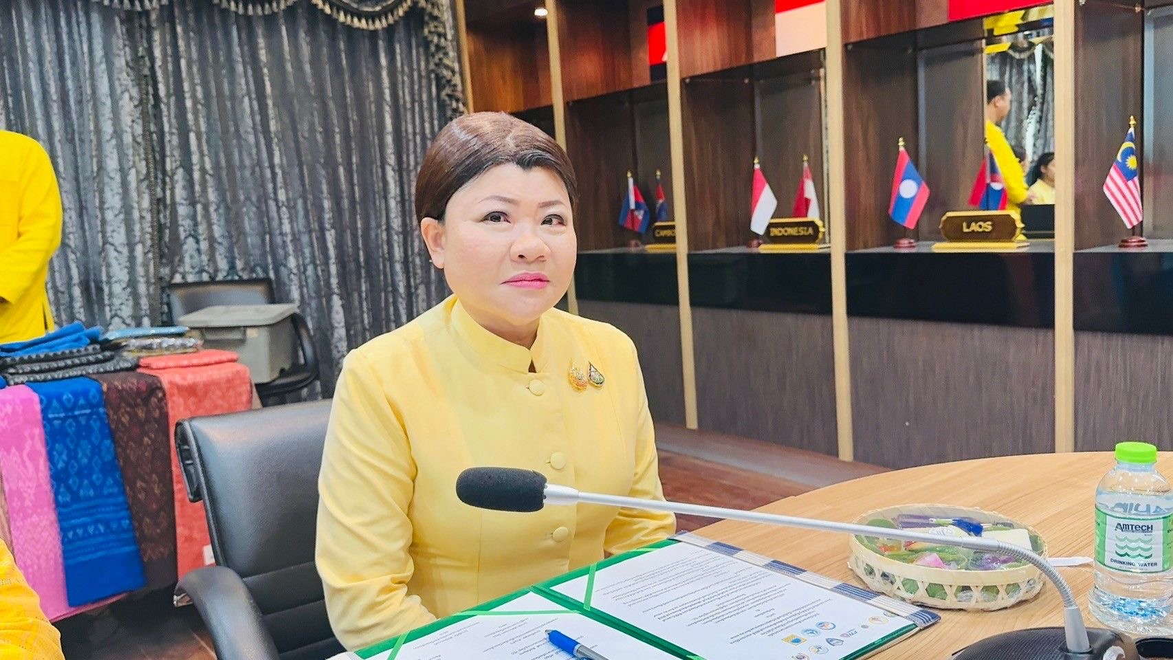 พช. ฉะเชิงเทรา จัดทำบันทึกข้อตกลงว่าด้วยการประสานความร่วมมือการส่งเสริมและสนับสนุนการใช้และสวมใส่ผ้าไทย