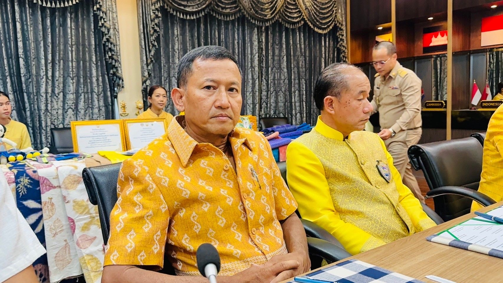 พช. ฉะเชิงเทรา จัดทำบันทึกข้อตกลงว่าด้วยการประสานความร่วมมือการส่งเสริมและสนับสนุนการใช้และสวมใส่ผ้าไทย