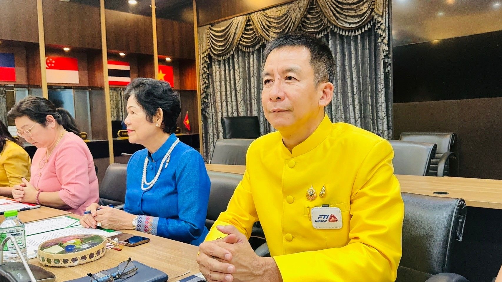 พช. ฉะเชิงเทรา จัดทำบันทึกข้อตกลงว่าด้วยการประสานความร่วมมือการส่งเสริมและสนับสนุนการใช้และสวมใส่ผ้าไทย