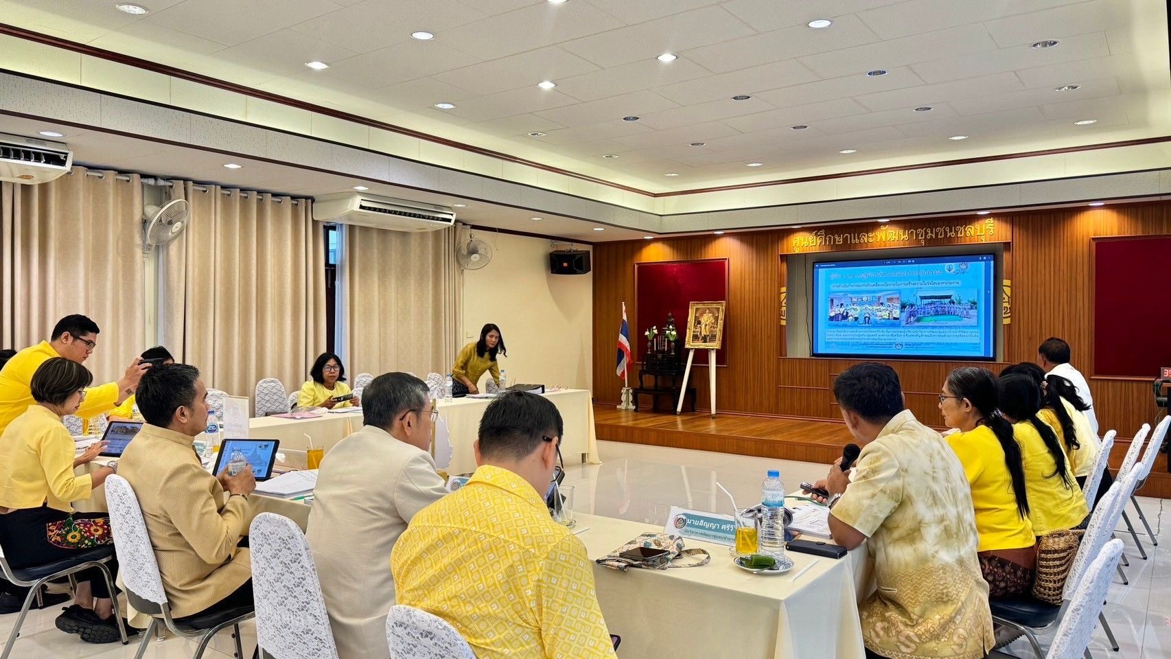 พช.แปดริ้ว ร่วมประชุมติดตามและประเมินผลการดำเนินงานหน่วยงานพัฒนาชุมชนใสสะอาด (Site Visit) ประจำปีงบประมาณ พ.ศ. 2567