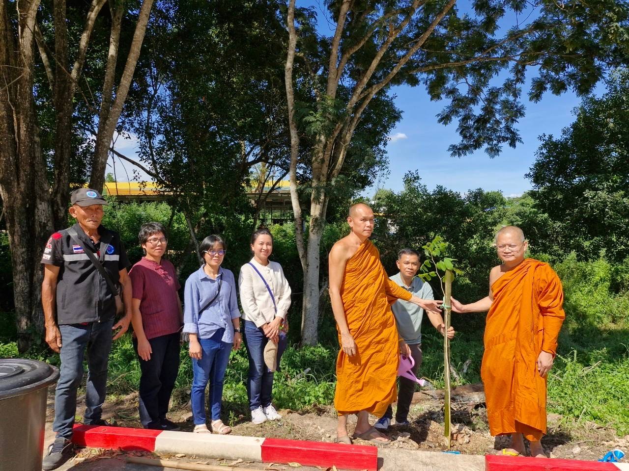 พช. ฉะเชิงเทรา ร่วมกิจกรรมปลูกต้นไม้เฉลิมพระเกียรติพระบาทสมเด็จพระเจ้าอยู่หัว เนื่องในโอกาสมหามงคลเฉลิมพระชนมพรรษา ๖ รอบ หรือ 72 พรรษา ในวันที่ 28 กรกฎาคม 2567 พร้อมทั้งทำบุญทอดผ้าป่า 9 วัด ในพื้นที่อำเภอพนมสารคาม อำเภอท่าตะเกียบ และอำเภอสนามชัยเขต