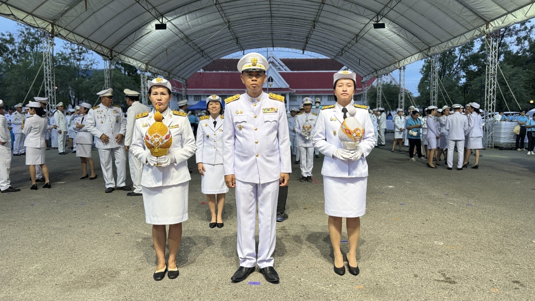 พช. ฉะเชิงเทรา ร่วมพิธีจุดเทียนถวายพระพรชัยมงคล