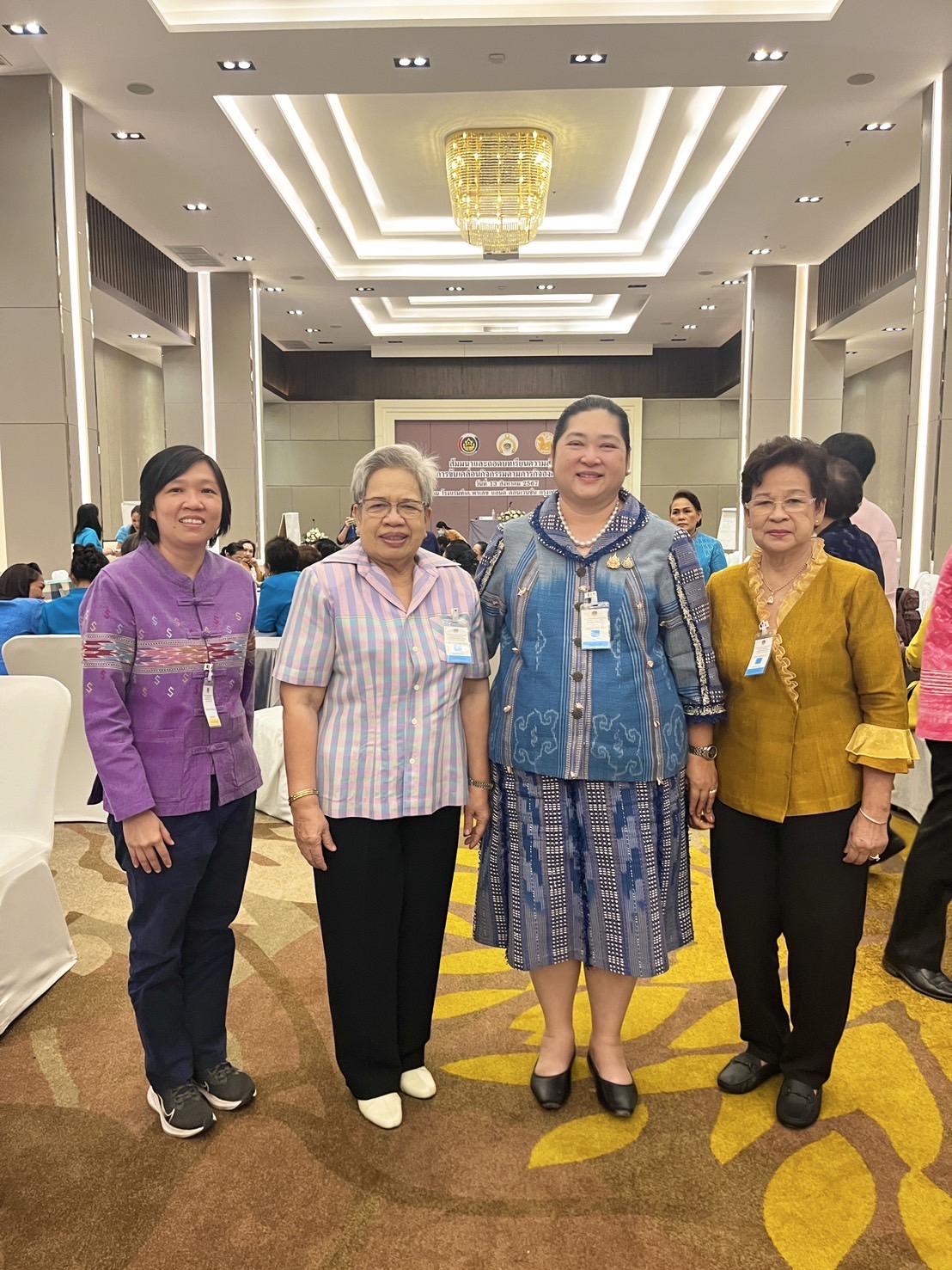 “พช.ฉะเชิงเทรา ร่วมโครงการส่งเสริมและพัฒนาอาชีพ ประจำปีงบประมาณ พ.ศ.2567 (กิจกรรมถอดบทเรียนความสำเร็จการขับเคลื่อนการขจัดความยากจนขององค์กรสตรี)“