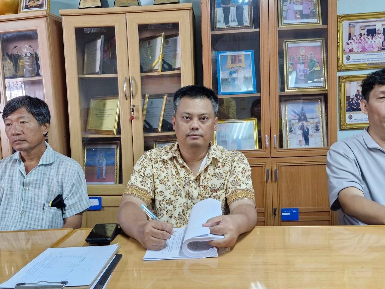 💥 พช. ฉะเชิงเทรา จัดประชุมคณะทำงานการพัฒนาเศรษฐกิจฐานรากและประชารัฐ (E3) ในพื้นที่ของกลุ่มอำเภอสุวรรณภูมิ