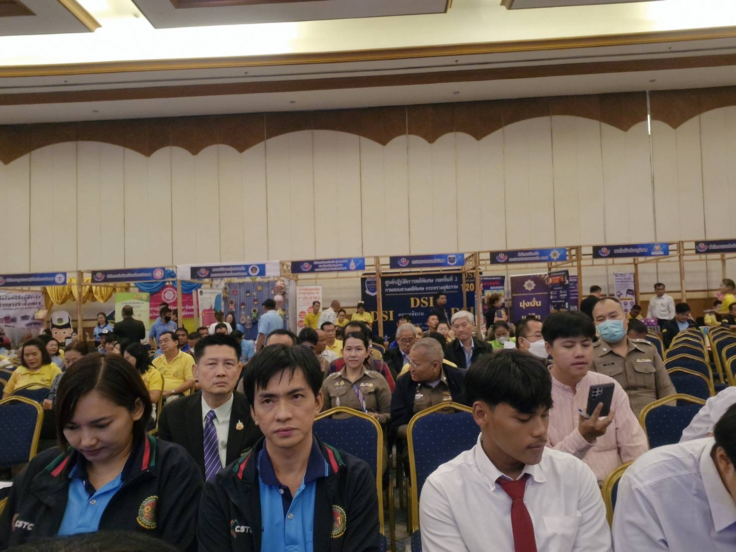 พช. ฉะเชิงเทรา ร่วม “มหกรรมแก้หนี้ สร้างวิถีแห่งความเป็นธรรม” จังหวัดฉะเชิงเพรา