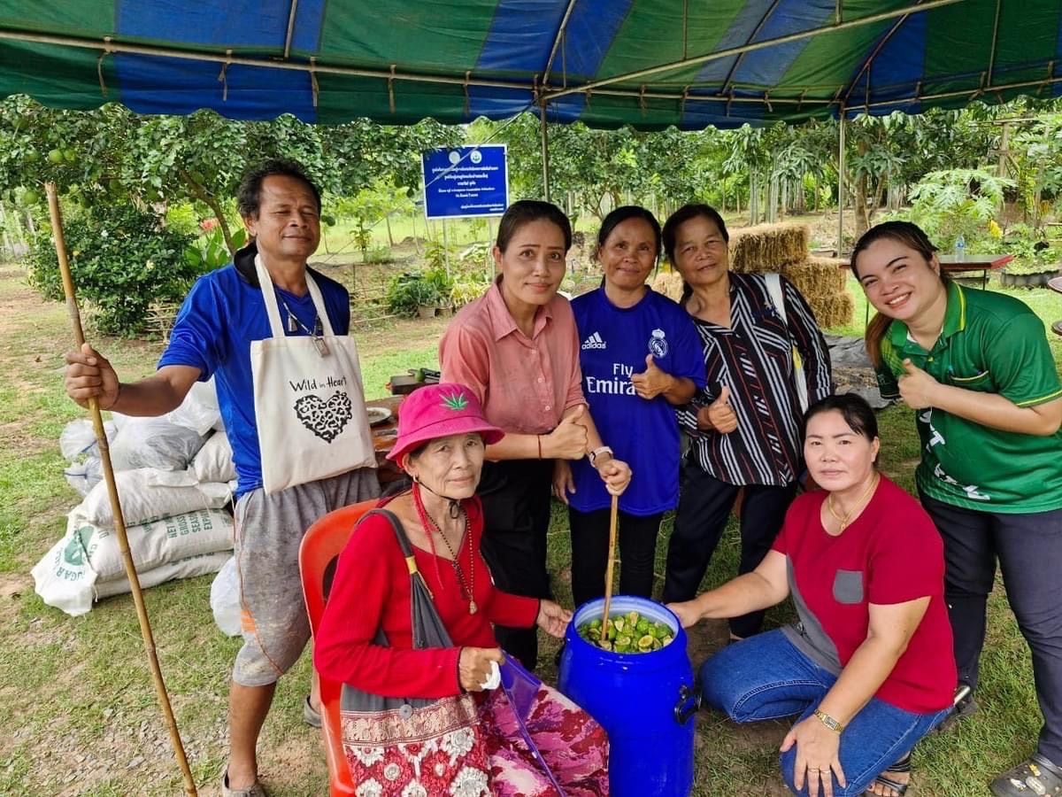 ติดตามโครงการสนับสนุนการขับเคลื่อนเขตพัฒนาเศรษฐกิจพอเพียง (Sufficiency Economy Development Zone (SEDZ) : ส่งเสริมการสร้างชุมชนเศรษฐกิจพอเพียงต้นแบบจังหวัดฉะเชิงเทรา