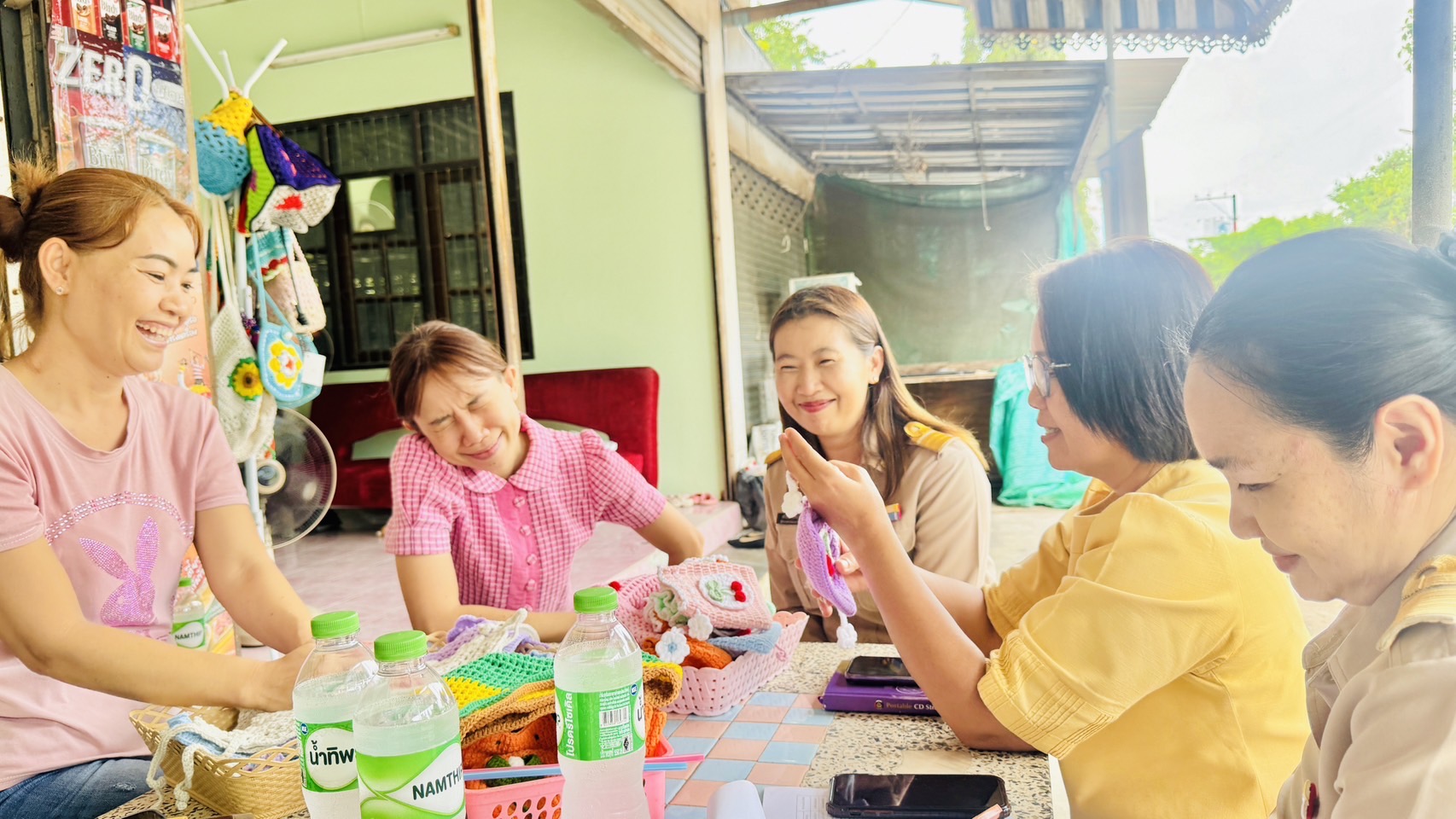 พช.ฉะเชิงเทรา ติดตาม สนับสนุนการดำเนินงานตามโครงการพัฒนาศักยภาพผู้ประกอบการสู่ยุค 4.0 กิจกรรมติดตามสนับสนุนการนำความรู้ไปประยุกต์ใช้ในการเพิ่มช่องทางการจำหน่าย