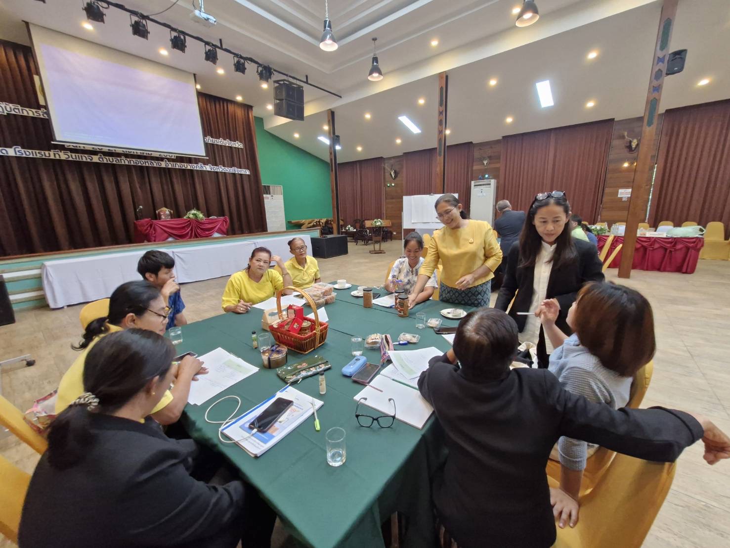 พช.ฉะเชิงเทรา จัดการประชุมเชิงปฏิบัติการส่งเสริมการสร้างรายได้จากกิจการอาหารปลอดภัยระดับจังหวัด วันที่ 21สิงหาคม 2567 ณ ห้องบางตลาด โรงแรม ที วินเทจ ตำบลท่าทองหลาง อำเภอบางคล้า จังหวัดฉะเชิงเทรา