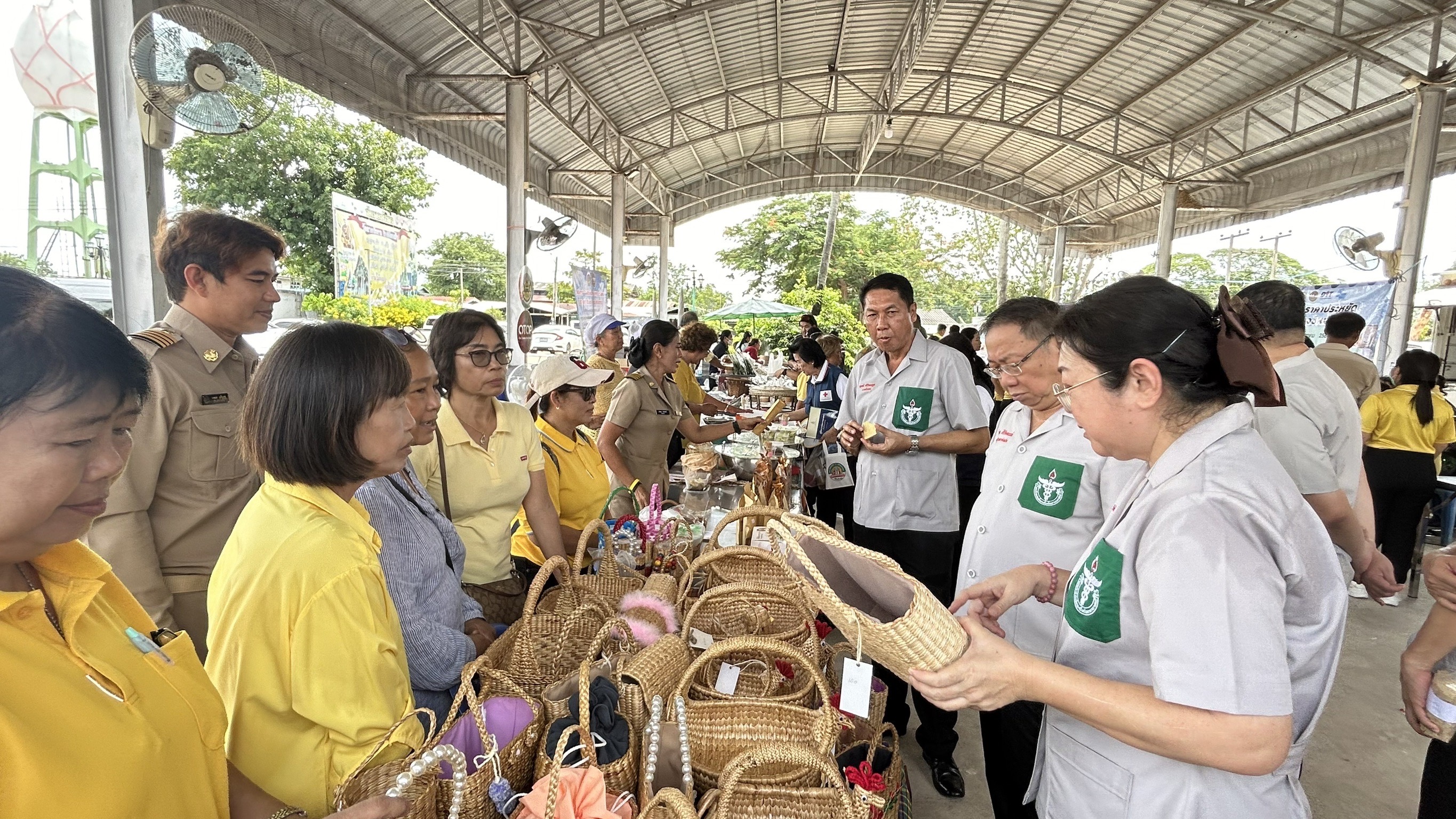 พช. ฉะเชิงเทรา ร่วมโครงการ “จังหวัดฉะเชิงเทรา บำบัดทุกข์ บำรุงสุข สร้างรอยยิ้มให้ประชาชน” ประจำปีงบประมาณ พ.ศ. 2567