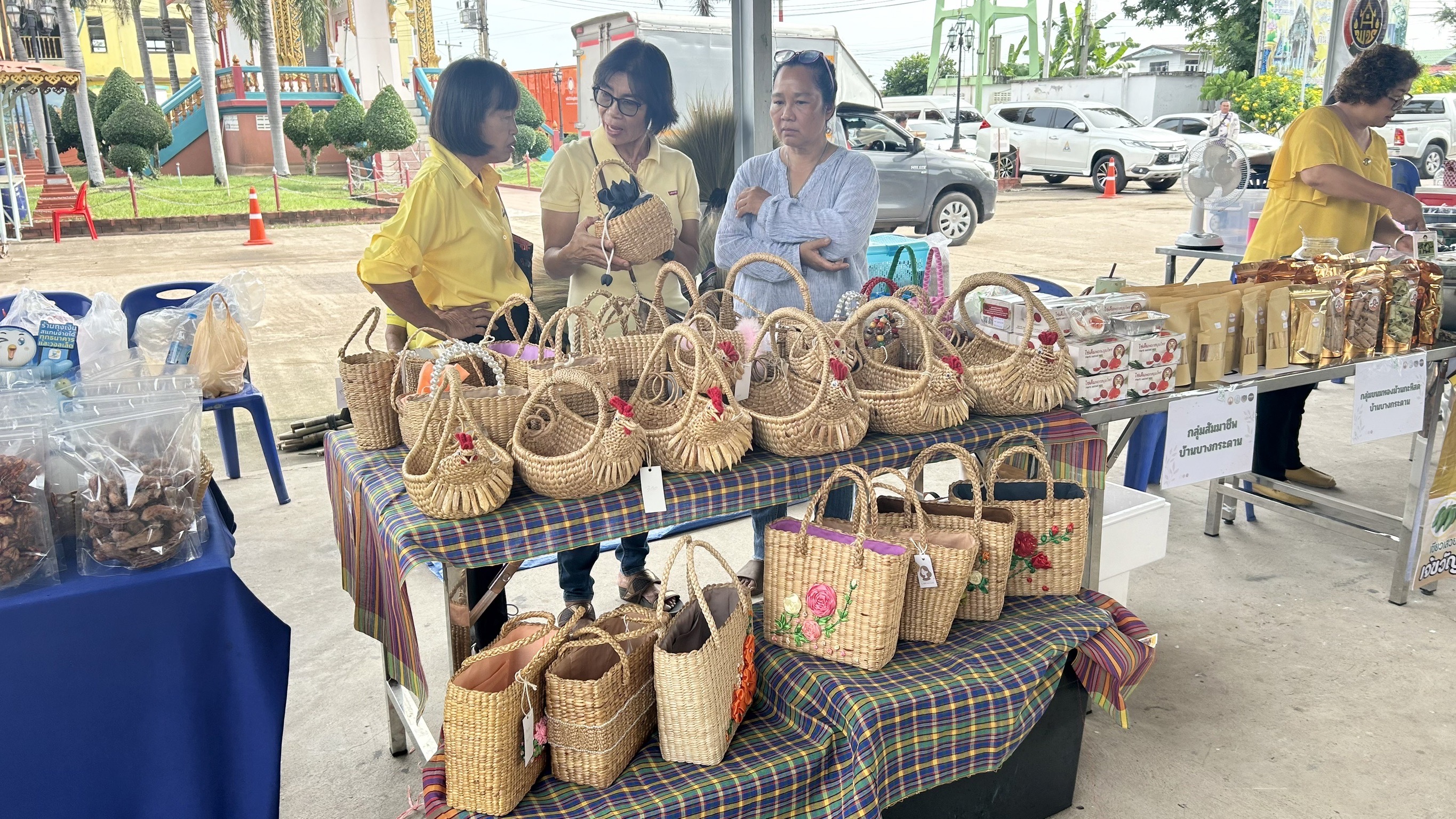 พช. ฉะเชิงเทรา ร่วมโครงการ “จังหวัดฉะเชิงเทรา บำบัดทุกข์ บำรุงสุข สร้างรอยยิ้มให้ประชาชน” ประจำปีงบประมาณ พ.ศ. 2567