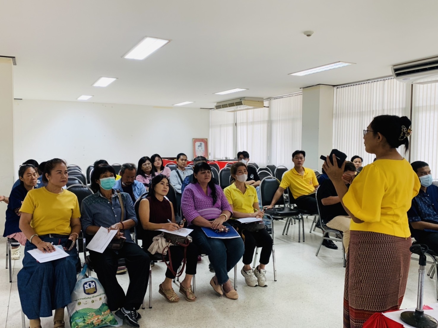 พช. ฉะเชิงเทรา ดำเนินโครงการพัฒนาผลิตภัณฑ์ OTOP กลุ่มปรับตัวสู่การพัฒนา (Quadrant D) กิจกรรมติดตามความก้าวหน้าในครั้งที่ 2 ในการพัฒนาผลิตภัณฑ์และบรรจุภัณฑ์ และเตรียมความพร้อมการจัดกิจกรรมทดสอบตลาด