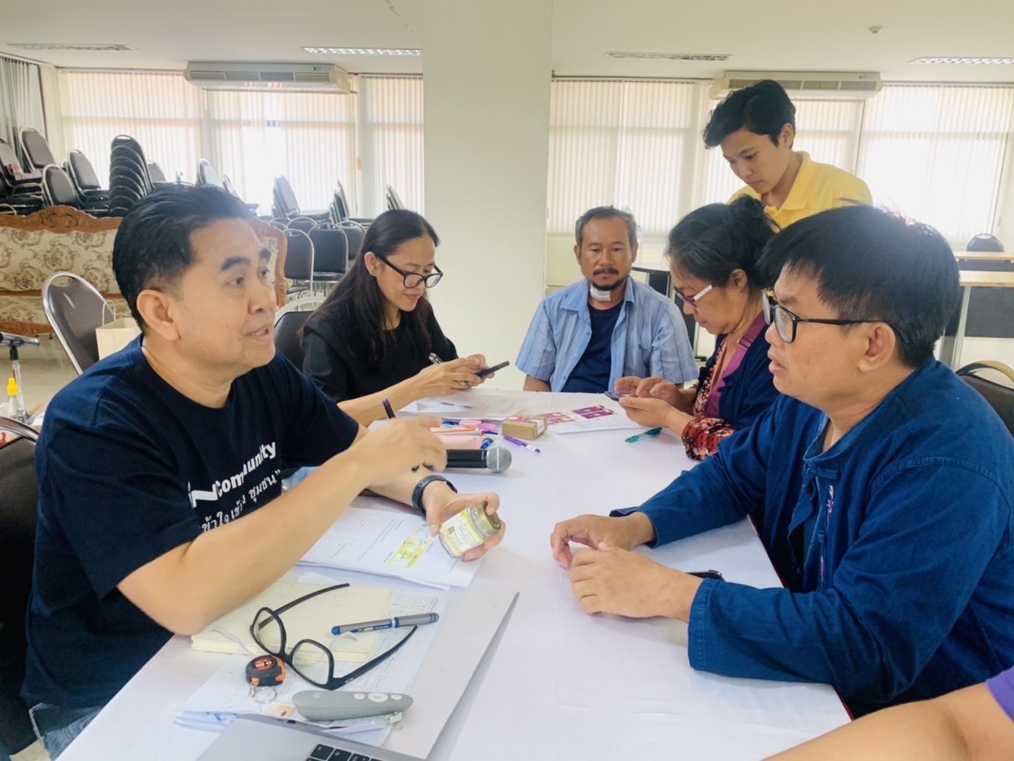 พช. ฉะเชิงเทรา ดำเนินโครงการพัฒนาผลิตภัณฑ์ OTOP กลุ่มปรับตัวสู่การพัฒนา (Quadrant D) กิจกรรมติดตามความก้าวหน้าในครั้งที่ 2 ในการพัฒนาผลิตภัณฑ์และบรรจุภัณฑ์ และเตรียมความพร้อมการจัดกิจกรรมทดสอบตลาด