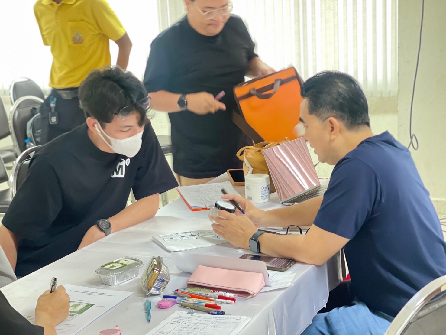 พช. ฉะเชิงเทรา ดำเนินโครงการพัฒนาผลิตภัณฑ์ OTOP กลุ่มปรับตัวสู่การพัฒนา (Quadrant D) กิจกรรมติดตามความก้าวหน้าในครั้งที่ 2 ในการพัฒนาผลิตภัณฑ์และบรรจุภัณฑ์ และเตรียมความพร้อมการจัดกิจกรรมทดสอบตลาด