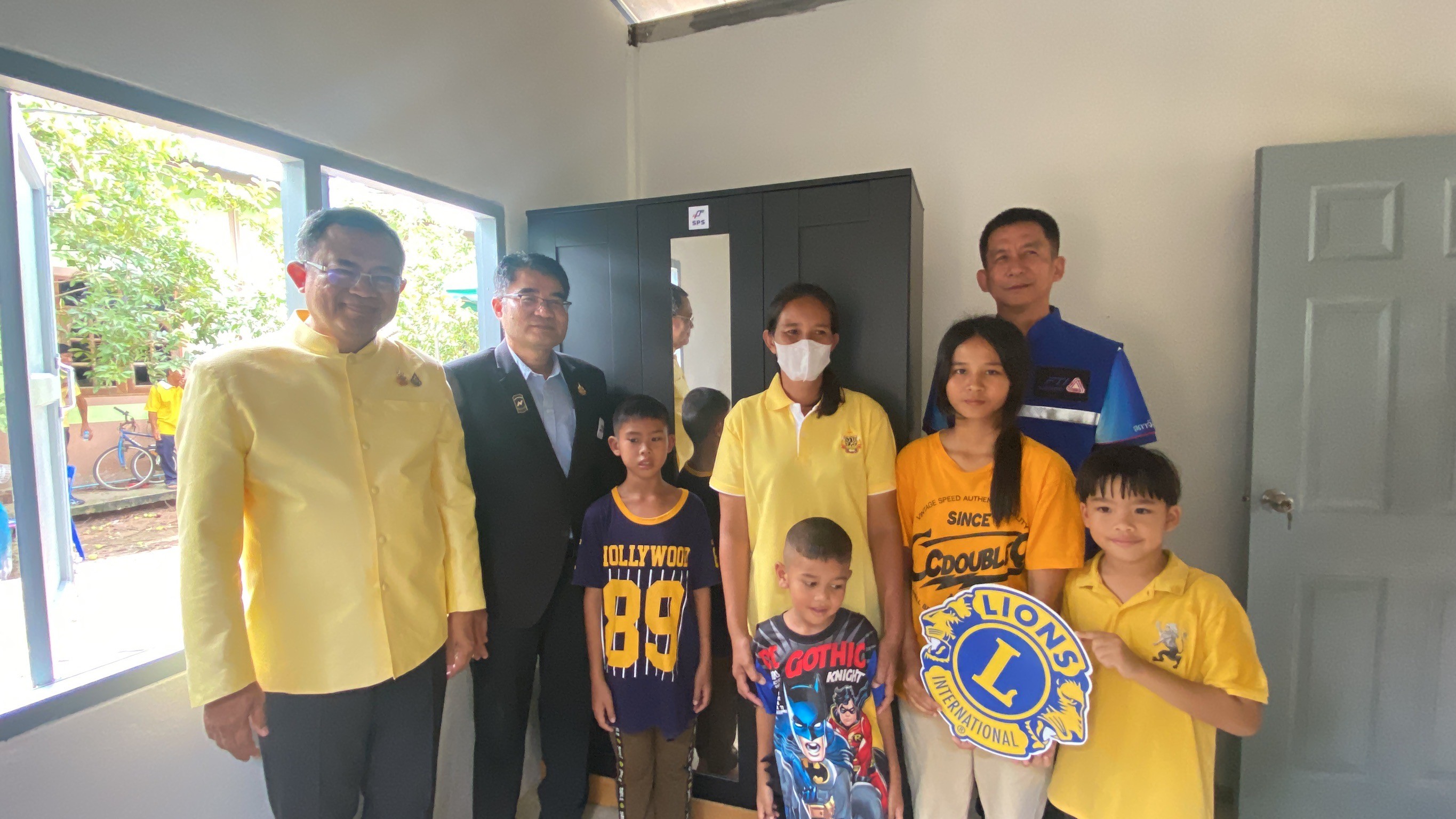 จังหวัดฉะเชิงเทรา ส่งมอบบ้านโครงการบ้านห่วงใยจากใจ GLO ประจำปี 2566  วันพฤหัสบดีที่ 19 กันยายน 2567 ณ บ้านเลขที่ 281/1 หมู่ที่ 3 ตำบลหนองยาว อำเภอพนมสารคาม จังหวัดฉะเชิงเทรา