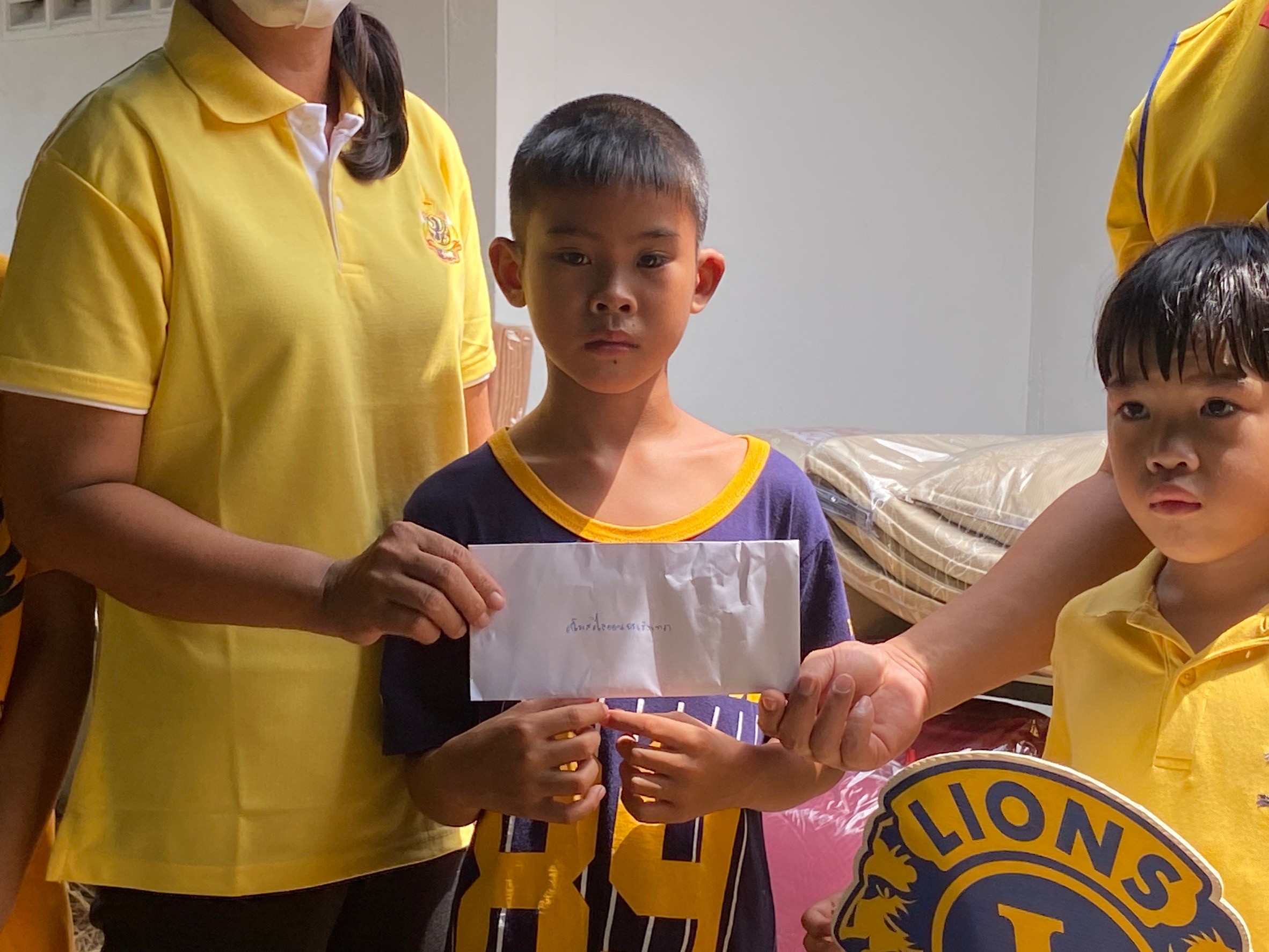 จังหวัดฉะเชิงเทรา ส่งมอบบ้านโครงการบ้านห่วงใยจากใจ GLO ประจำปี 2566  วันพฤหัสบดีที่ 19 กันยายน 2567 ณ บ้านเลขที่ 281/1 หมู่ที่ 3 ตำบลหนองยาว อำเภอพนมสารคาม จังหวัดฉะเชิงเทรา