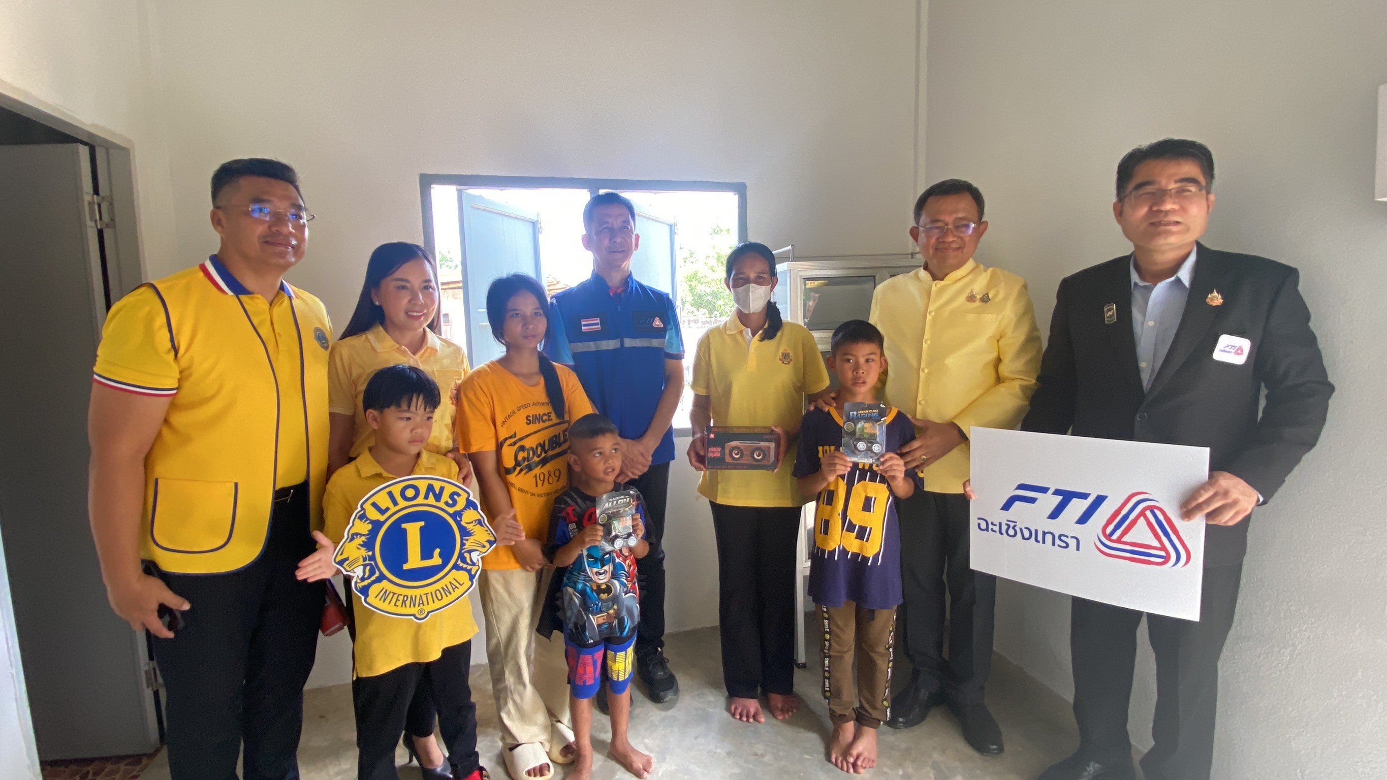 จังหวัดฉะเชิงเทรา ส่งมอบบ้านโครงการบ้านห่วงใยจากใจ GLO ประจำปี 2566  วันพฤหัสบดีที่ 19 กันยายน 2567 ณ บ้านเลขที่ 281/1 หมู่ที่ 3 ตำบลหนองยาว อำเภอพนมสารคาม จังหวัดฉะเชิงเทรา