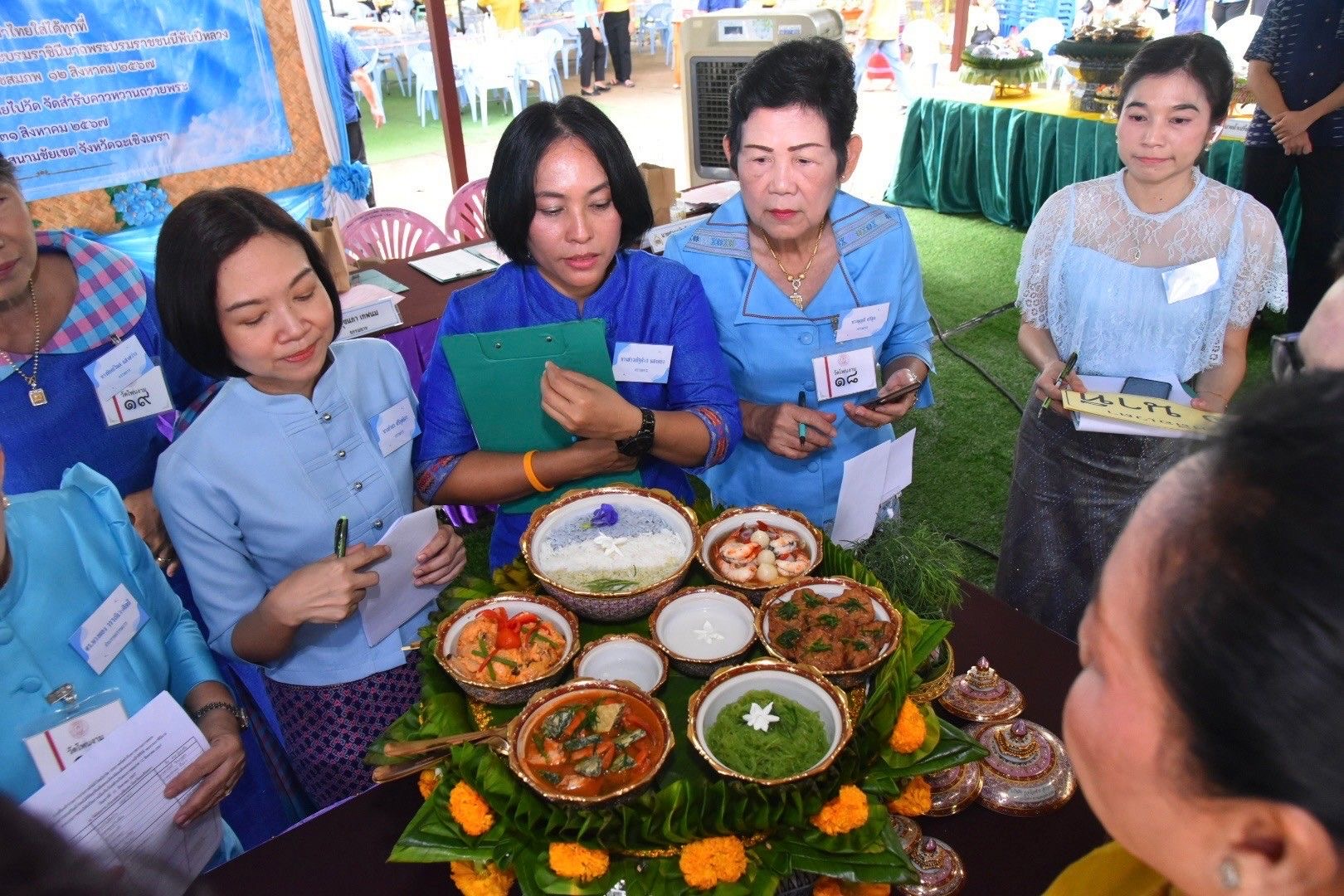 📣📣 พช.ฉะเชิงเทรา จัดกิจกรรมประกวดใส่ผ้าไทยไปวัด จัดสำรับคาวหวานถวายพระ ‼️
