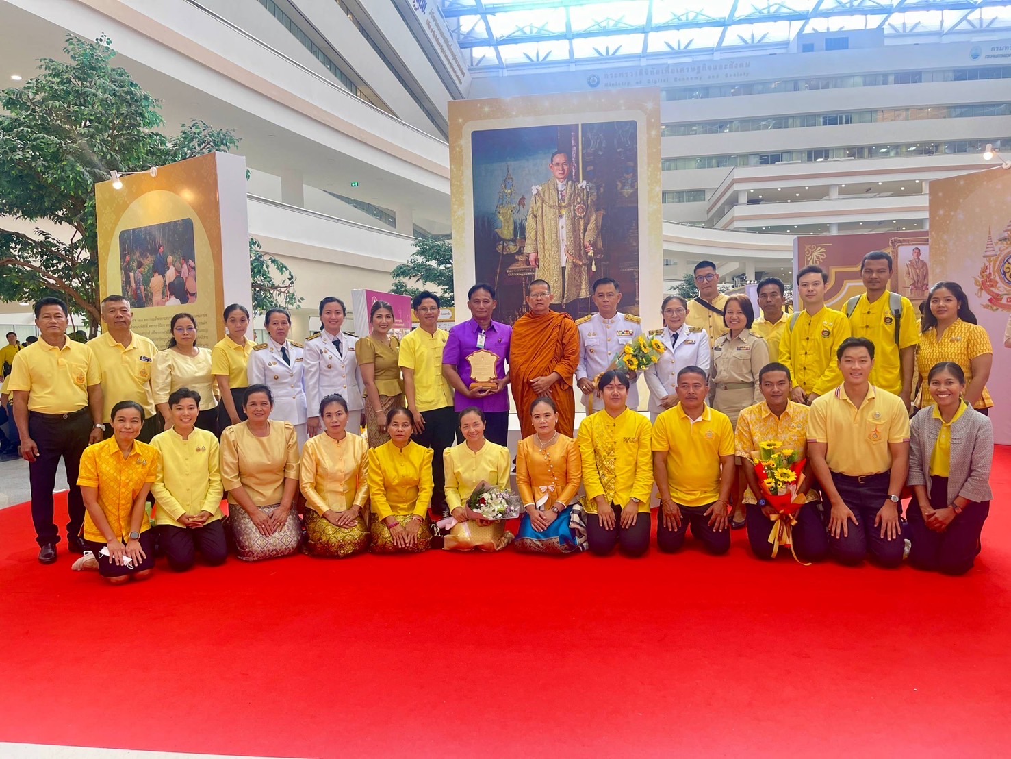 พช. ฉะเชิงเทรา ร่วมงาน “วันพัฒนาชุมชน” (CD Day 2024) “เศรษฐกิจฐานรากมั่นคง ชุมชนเข้มแข็งอย่างยั่งยืน”