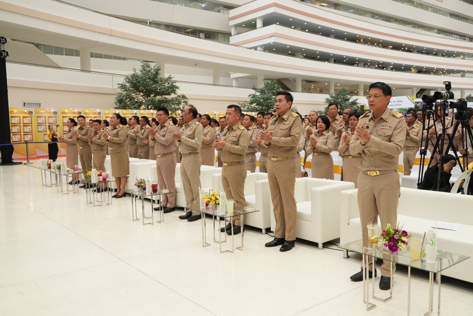 พช. ฉะเชิงเทรา ร่วมงาน “วันพัฒนาชุมชน” (CD Day 2024) “เศรษฐกิจฐานรากมั่นคง ชุมชนเข้มแข็งอย่างยั่งยืน”