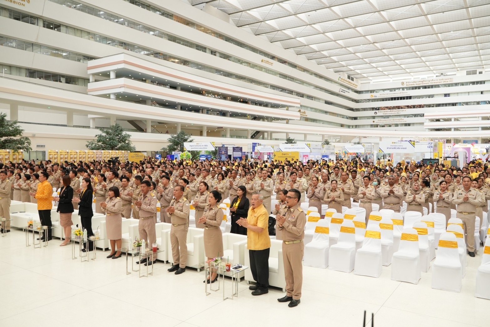 พช. ฉะเชิงเทรา ร่วมงาน “วันพัฒนาชุมชน” (CD Day 2024) “เศรษฐกิจฐานรากมั่นคง ชุมชนเข้มแข็งอย่างยั่งยืน”