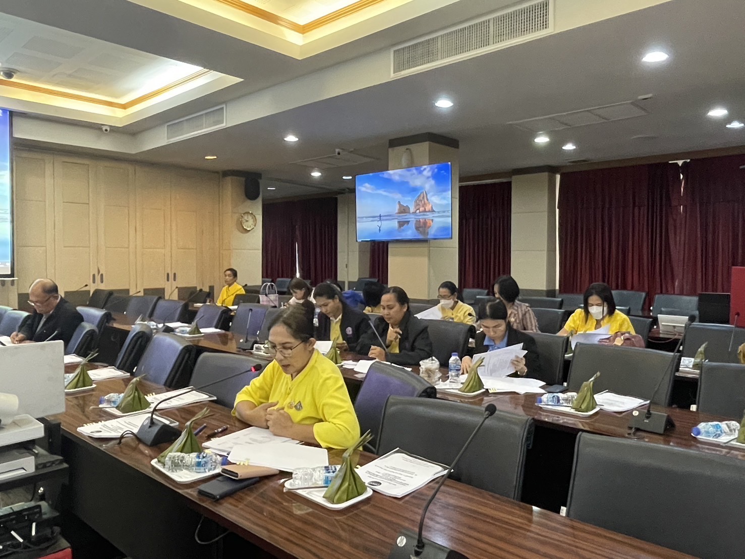 พช. ฉะเชิงเทรา จัดประชุมคณะกรรมการและคณะทำงานดำเนินการคัดสรรสุดยอดหนึ่งตำบล หนึ่งผลิตภัณฑ์ไทย ปี พ.ศ.2567 (OTOP Product Champion : OPC) จังหวัดฉะเชิงเทรา