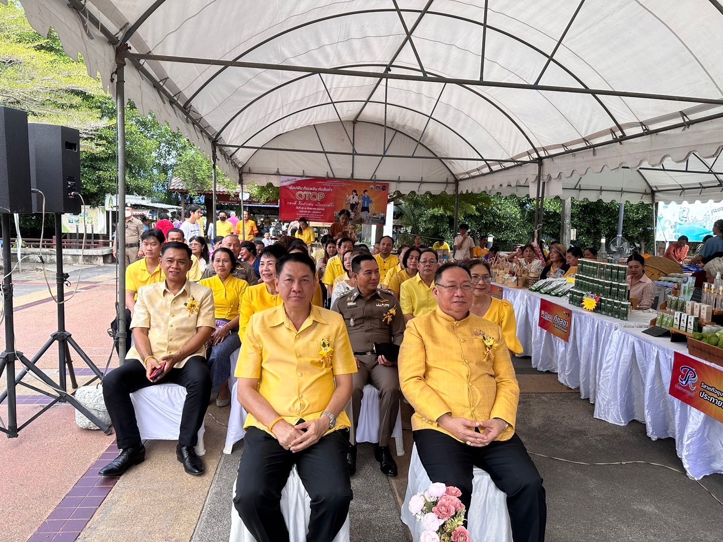 พช. ฉะเชิงเทรา จัดพิธีเปิดกิจกรรมทดสอบตลาด ภายใต้โครงการส่งเสริมกระบวนการเครือข่ายองค์ความรู้ (Knowledge – Based OTOP : KBO) โครงการพัฒนาผลิตภัณฑ์ OTOP กลุ่มปรับตัวสู่การพัฒนา (Quadrant D) ให้มีคุณภาพมาตรฐาน