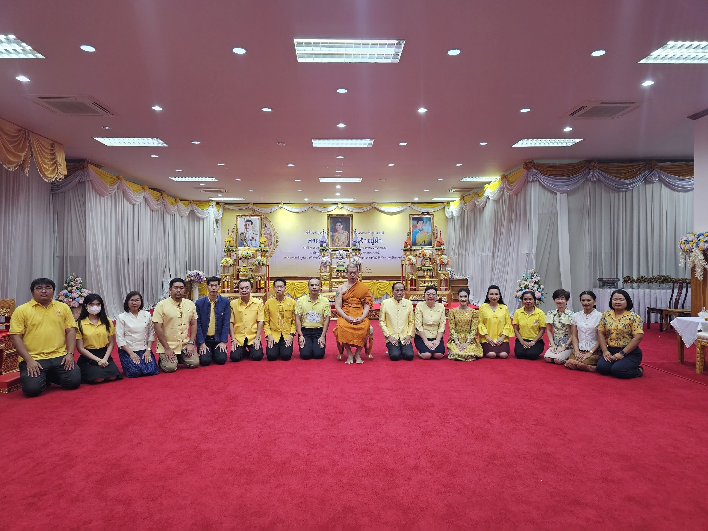 พช. ฉะเชิงเทรา ร่วมพิธีเจริญพระพุทธมนต์ เจริญจิตภาวนา เฉลิมพระเกียรติถวายพระพรชัยมงคลแด่ พระบาทสมเด็จพระเจ้าอยู่หัว และพระบรมวงศานุวงศ์ทุกพระองค์ เนื่องในโอกาสวันมหามงคลเฉลิมพระชนมพรรษา 6 รอบ 28 กรกฎาคม 2567