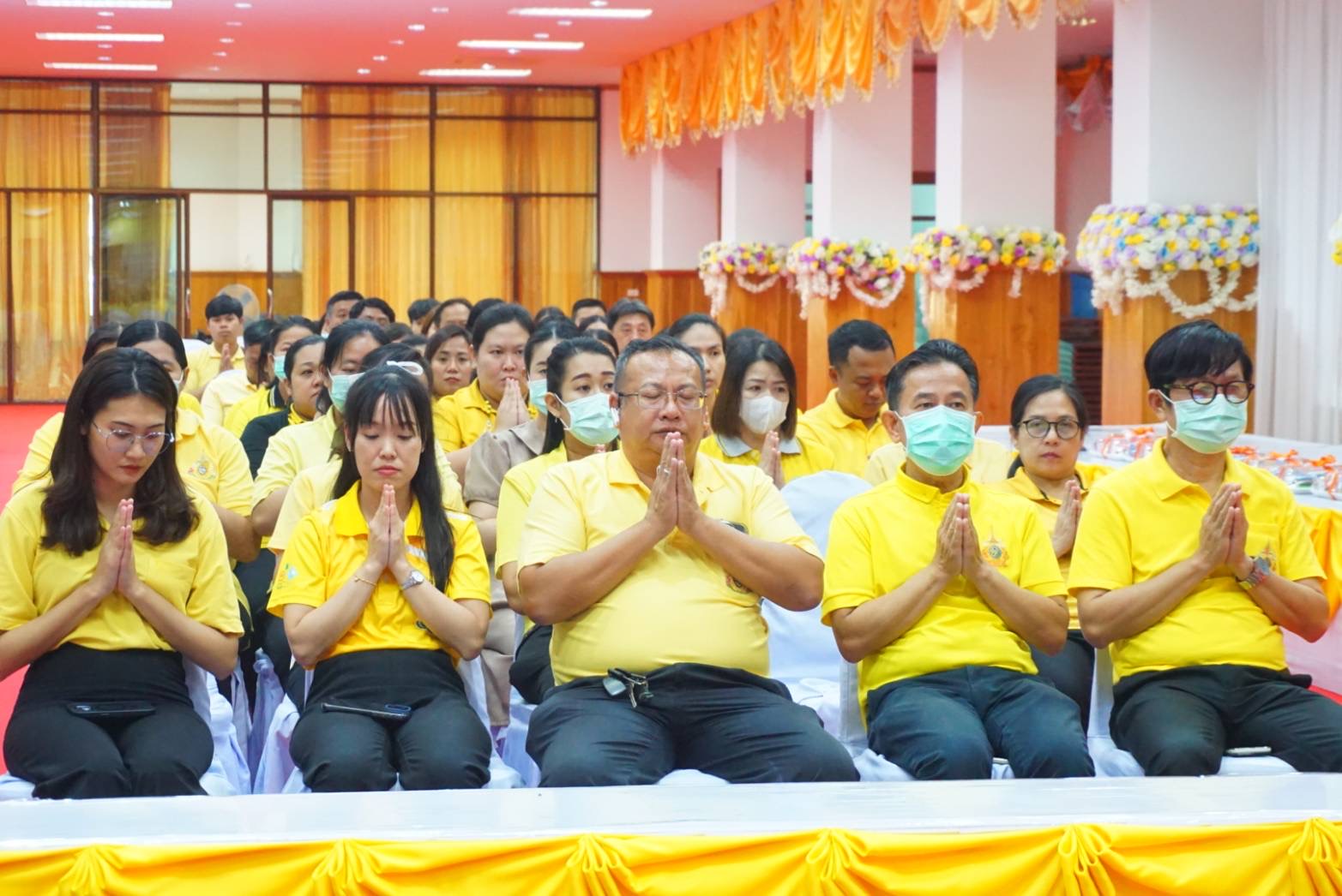 พช. ฉะเชิงเทรา ร่วมพิธีเจริญพระพุทธมนต์ เจริญจิตภาวนา เฉลิมพระเกียรติถวายพระพรชัยมงคลแด่ พระบาทสมเด็จพระเจ้าอยู่หัว และพระบรมวงศานุวงศ์ทุกพระองค์ เนื่องในโอกาสวันมหามงคลเฉลิมพระชนมพรรษา 6 รอบ 28 กรกฎาคม 2567