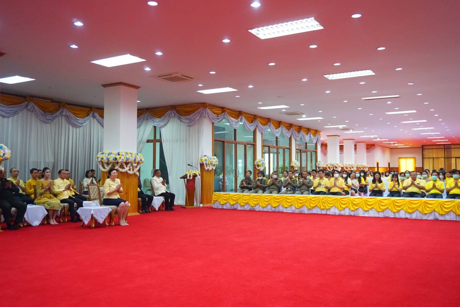 พช. ฉะเชิงเทรา ร่วมพิธีเจริญพระพุทธมนต์ เจริญจิตภาวนา เฉลิมพระเกียรติถวายพระพรชัยมงคลแด่ พระบาทสมเด็จพระเจ้าอยู่หัว และพระบรมวงศานุวงศ์ทุกพระองค์ เนื่องในโอกาสวันมหามงคลเฉลิมพระชนมพรรษา 6 รอบ 28 กรกฎาคม 2567