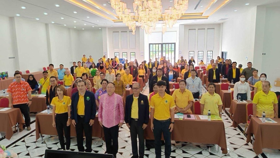 พช. ฉะเชิงเทรา เป็นวิทยากรบรรยาย “หลักสูตรพลเมือง” ในการอบรมเสริมสร้างความรู้พลเมืองคุณภาพแก่เครือข่ายวิทยากรประชาธิปไตย (วันที่ 2)