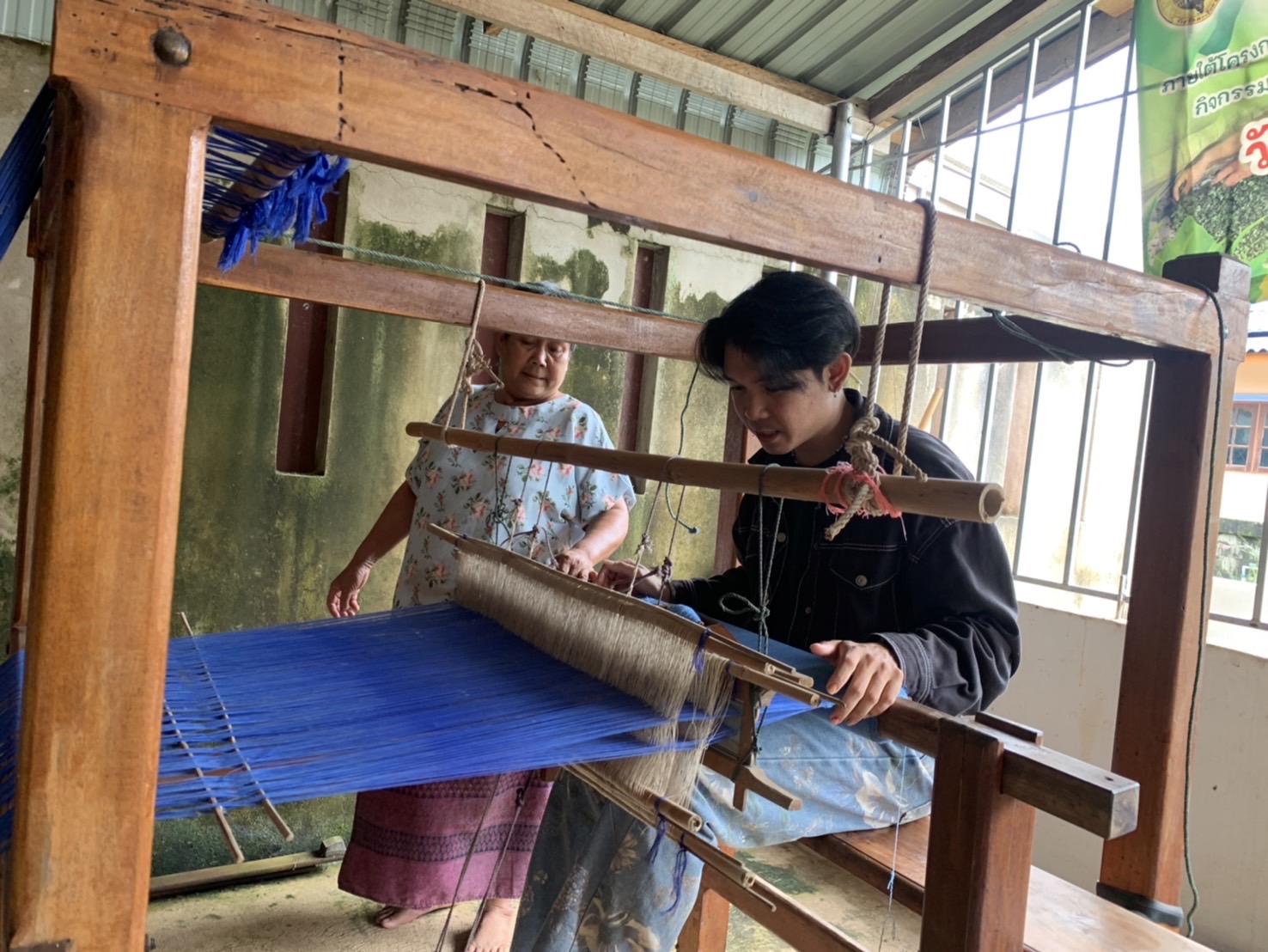 พช. ฉะเชิงเทรา ลงพื้นที่ศึกษาข้อมูลผ้าในจังหวัดฉะเชิงเทรา และเพื่อเตรียมความพร้อมในการประกวดนักออกแบบผ้าไทยใส่ให้สนุกรุ่นใหม่ ระดับภาคกลาง