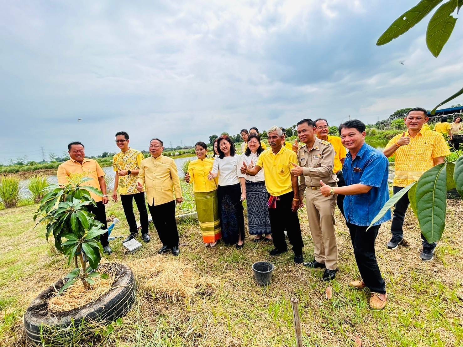 💥 พช. ฉะเชิงเทรา จัด KICK OFF โครงการและเปิดป้าย “เส้นทางนี้มีผล ผู้คนรักกัน ปันสุข”