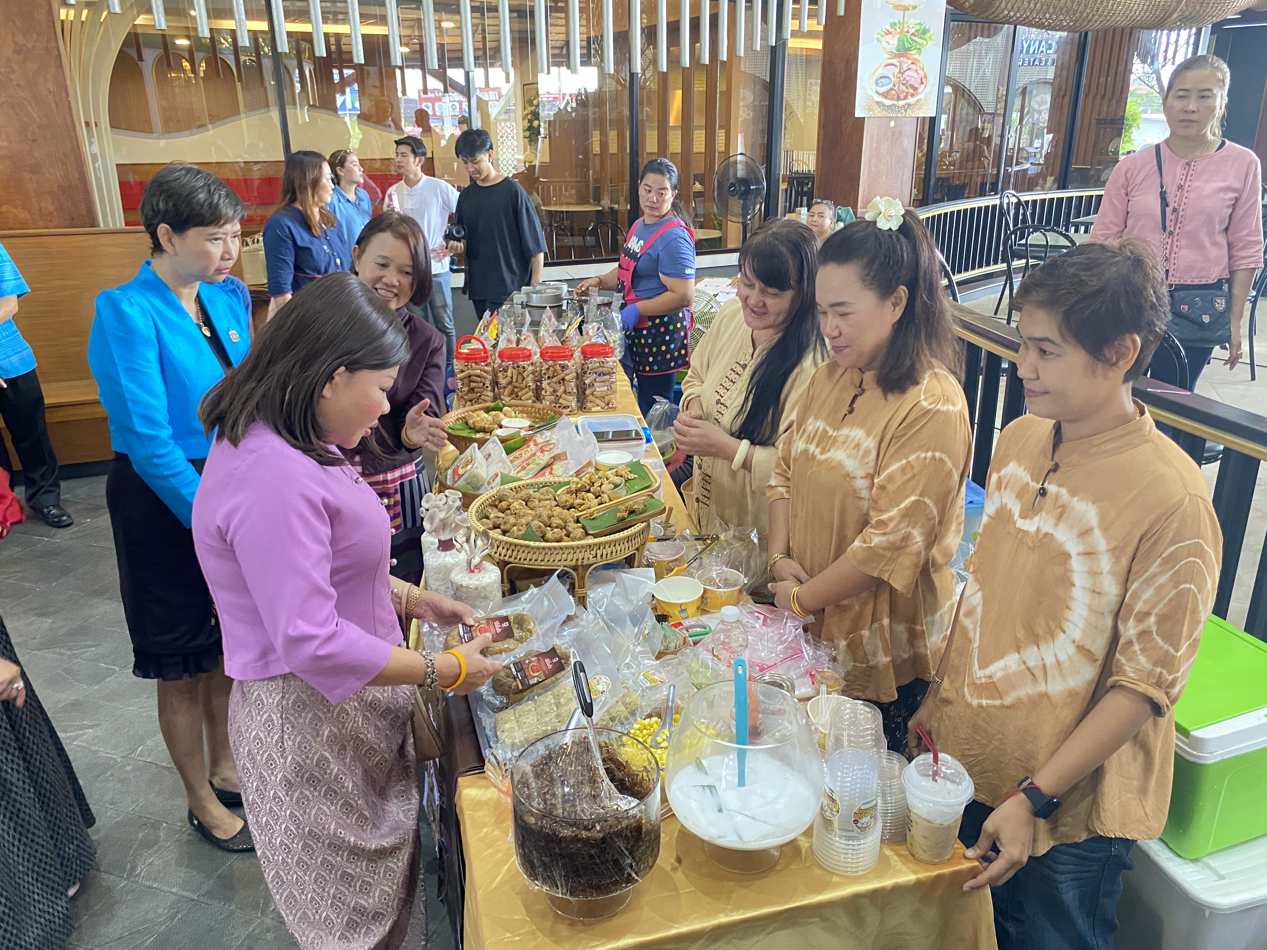 จังหวัดฉะเชิงเทรา เปิดกิจกรรมเชื่อมโยงช่องทางการตลาด สร้างรายได้จากกิจการอาหารปลอดภัย