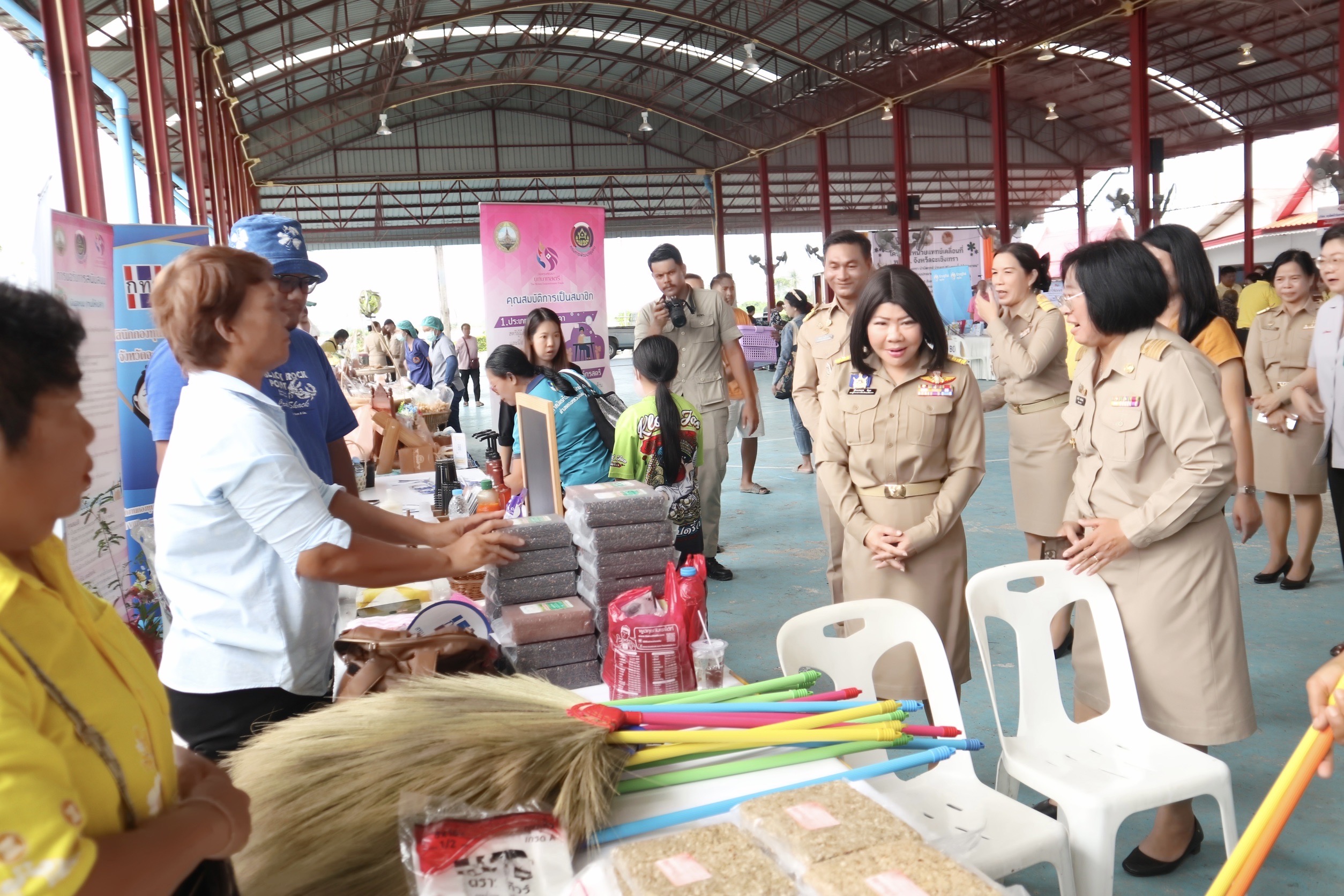 พช. ฉะเชิงเทรา ร่วมโครงการ “จังหวัดฉะเชิงเทรา บำบัดทุกข์ บำรุงสุข สร้างรอยยิ้มให้ประชาชน” ประจำปีงบประมาณ พ.ศ. 2567