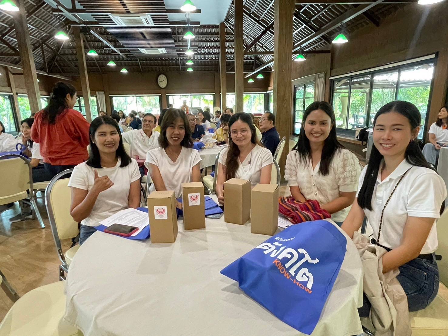 สานสัมพันธ์น้องพี่สมาชิก สอ.พช. !! พช. ฉะเชิงเทรา ดำเนินโครงการส่งเสริมความสัมพันธ์ สอ.พช. ประจำปี 2567 และร่วมมุทิตาจิตแก่ข้าราชการเกษียณ