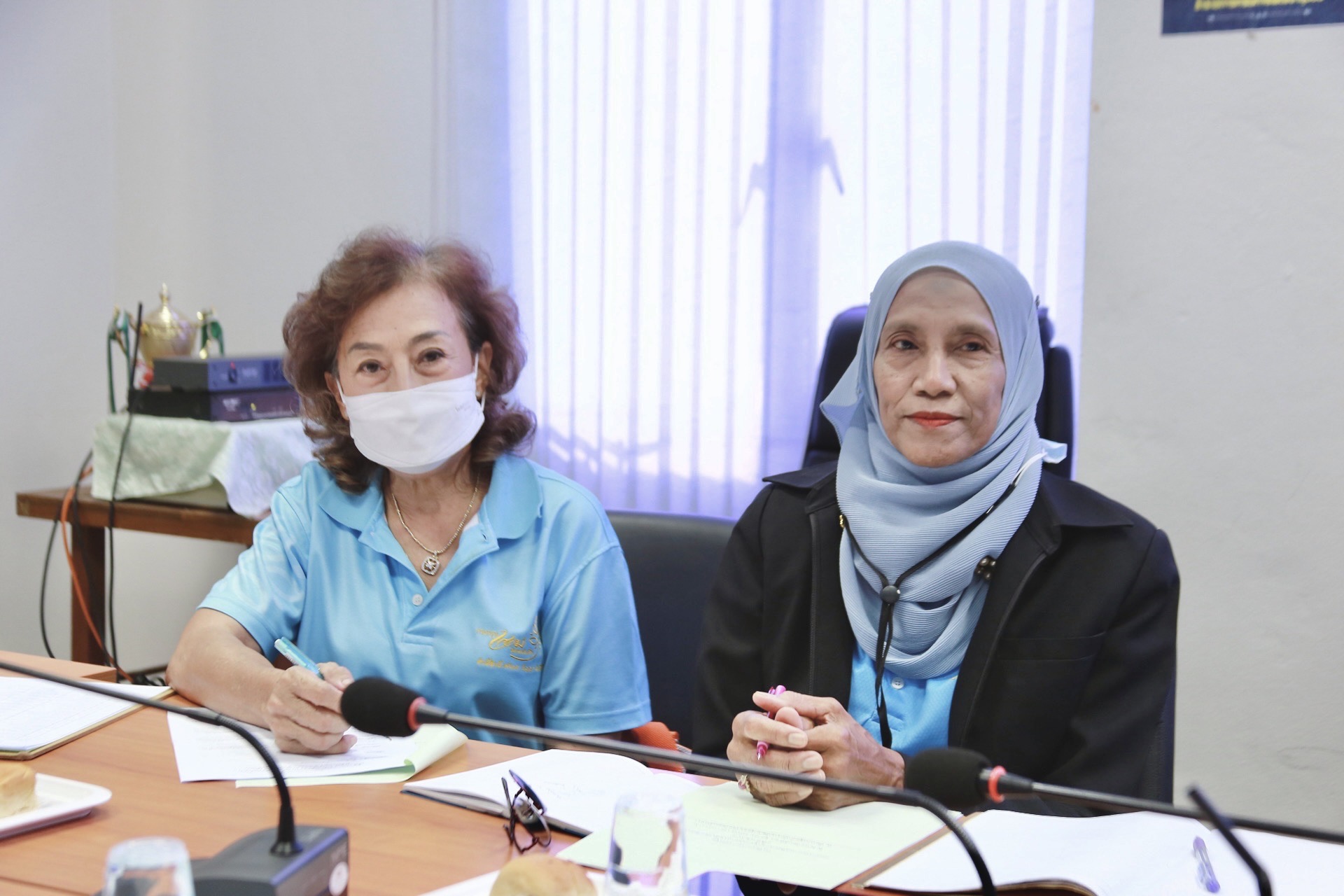 “พช.แปดริ้ว ประชุมคณะกรรมการกองทุนแม่ของแผ่นดิน เตรียมความพร้อมพิธีมอบเงินพระราชทานขวัญถุงกองทุนแม่ของแผ่นดิน สร้างความร่วมมือเพื่อความเข้มแข็งของชุมชน”