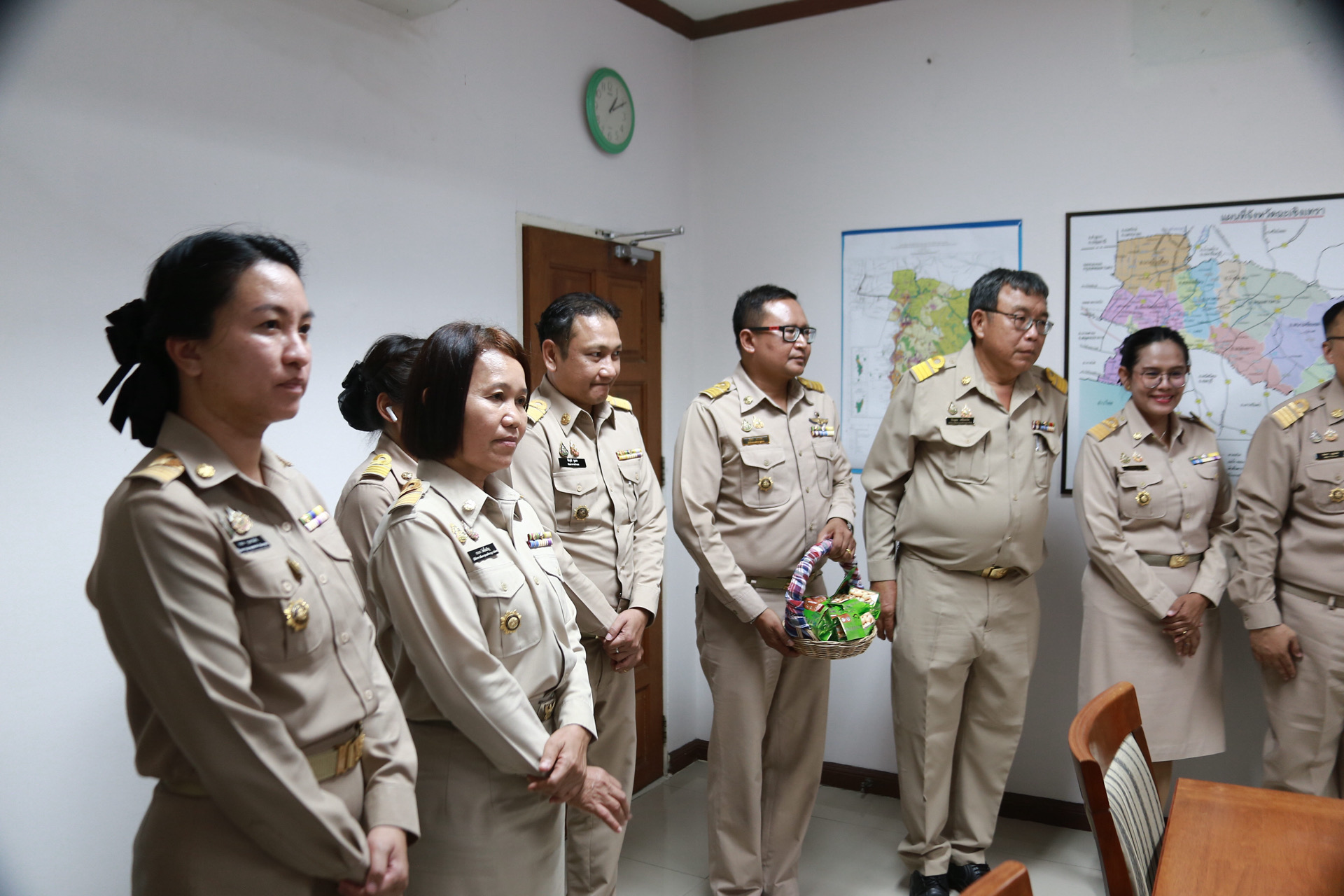 พช.แปดริ้ว มอบภารกิจ รับการรายงานตัวจากพัฒนาการอำเภอ และนักวิชาการชำนาญการพิเศษหน้าใหม่ เก๋าประสบการณ์ !!