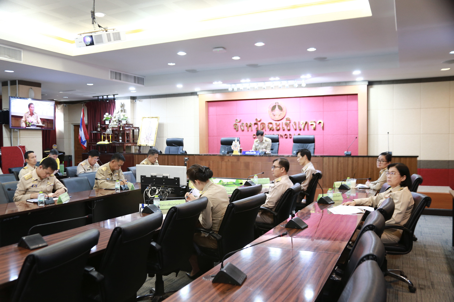 พช.ฉะเชิงเทรา ร่วมรับมอบนโยบาย รมต.มหาดไทย มุ่งขับเคลื่อน 5 นโยบายหลัก สร้างคุณภาพชีวิต 3 ด้าน “ความมั่นคงปลอดภัย – เศรษฐกิจ – สะดวกสบาย” พร้อมเน้นย้ำการขับเคลื่อนงาน ปี 2568