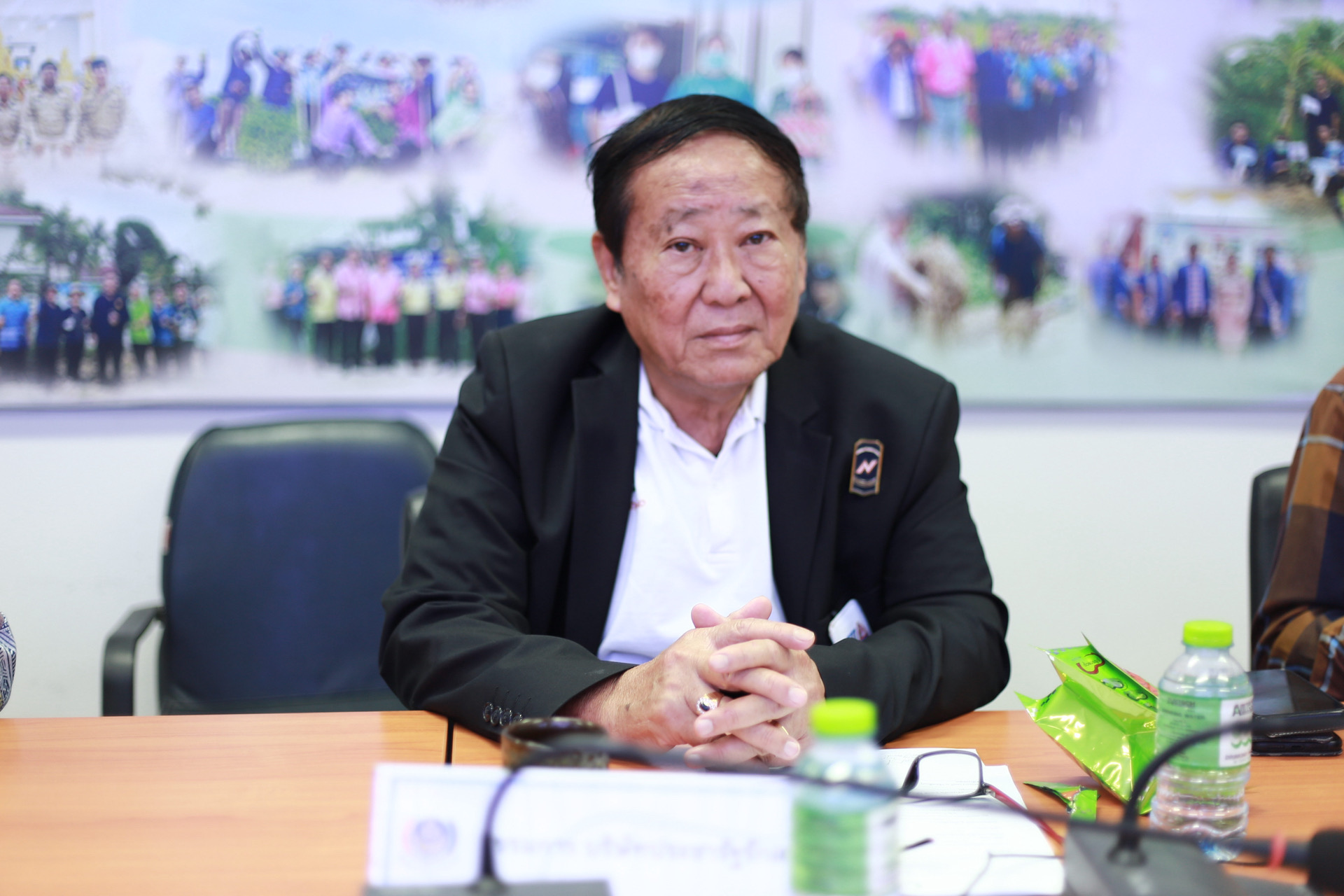 “พช.แปดริ้วประชุมคณะกรรมการประชารัฐรักสามัคคี ผลักดันงาน OTOP ร่วมงานประจำปีจังหวัด”