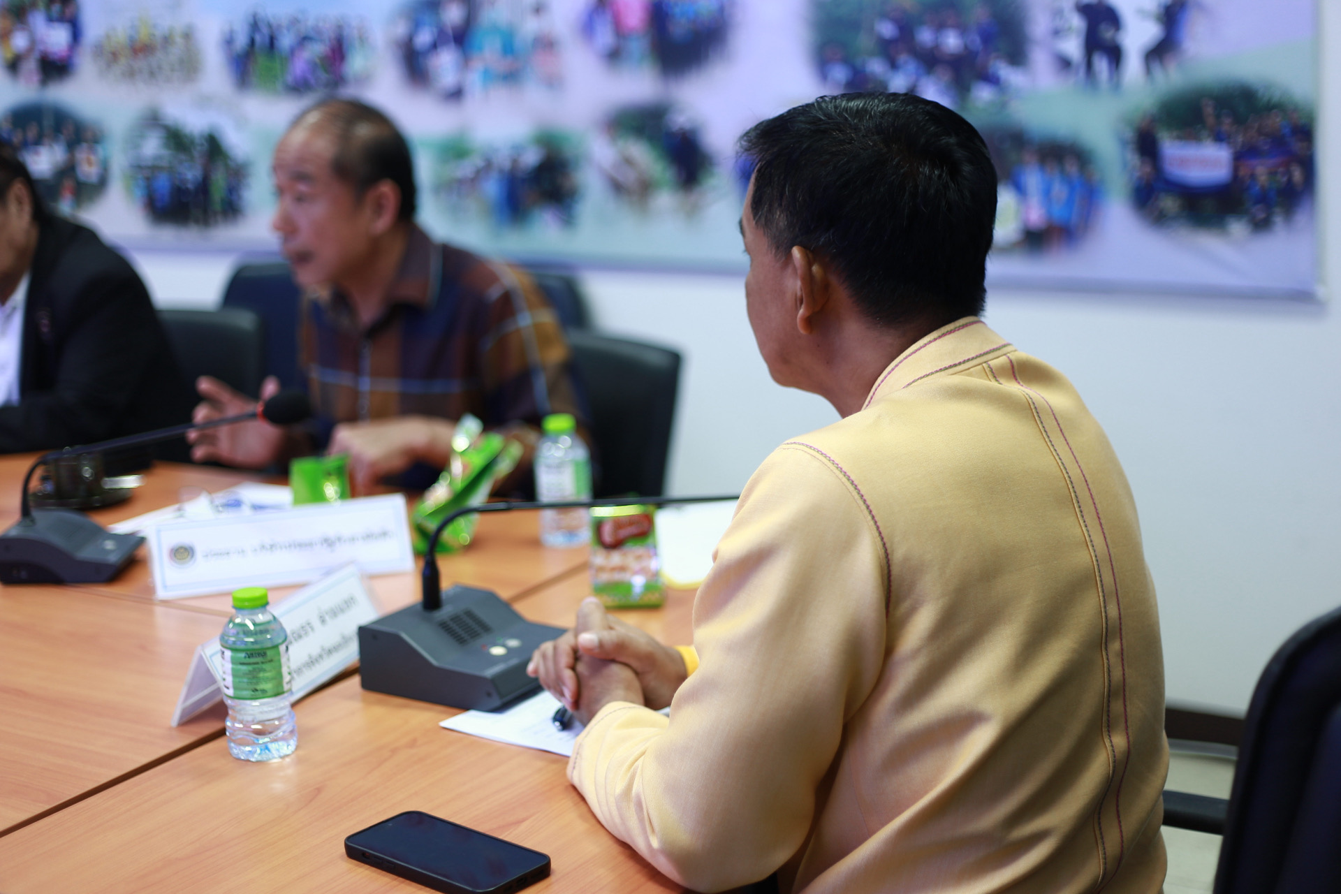 “พช.แปดริ้วประชุมคณะกรรมการประชารัฐรักสามัคคี ผลักดันงาน OTOP ร่วมงานประจำปีจังหวัด”