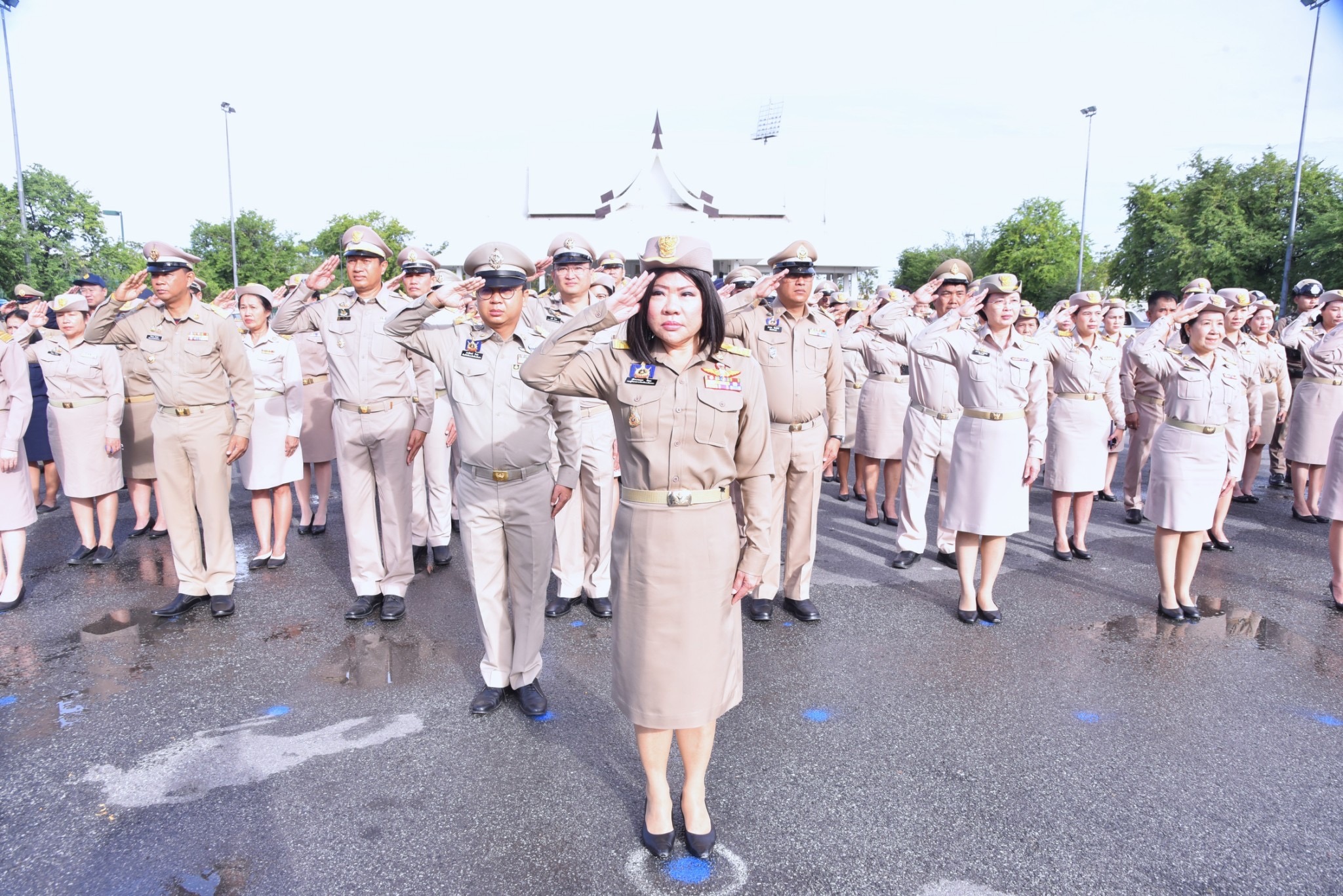 พช. ฉะเชิงเทราเข้าร่วมกิจกรรมเข้าแถวเคารพธงชาติ