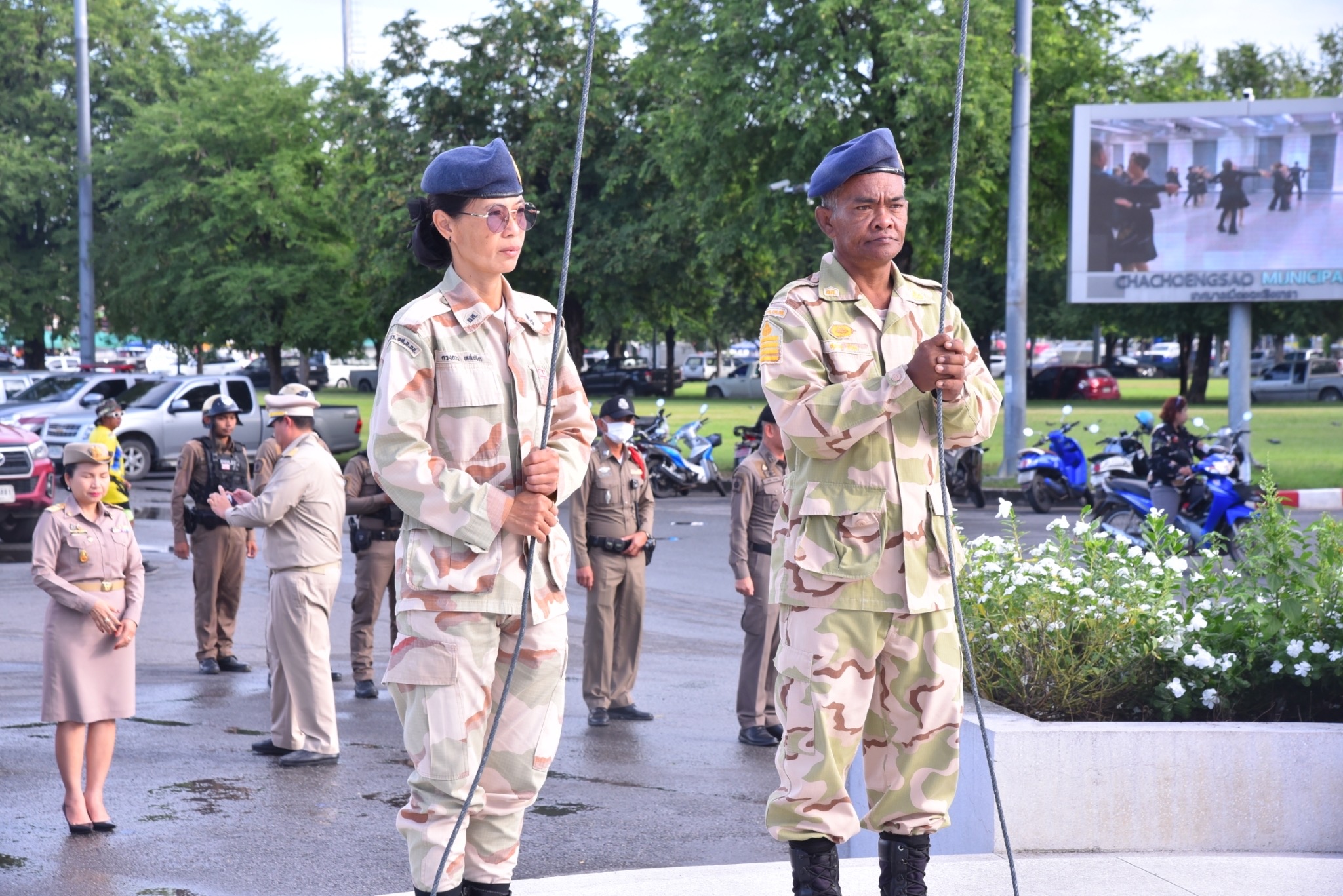 พช. ฉะเชิงเทราเข้าร่วมกิจกรรมเข้าแถวเคารพธงชาติ