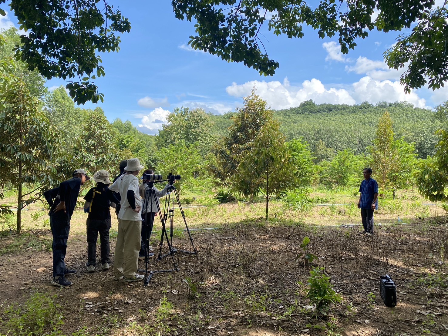 พช.ฉะเชิงเทรา ร่วมถ่ายทำวิดิทัศน์ “ เชิดชูหมู่บ้านต้นแบบ ‘สืบสาน รักษา ต่อยอด’ น้อมนำแนวพระราชดำริสู่ความสำเร็จยั่งยืน”