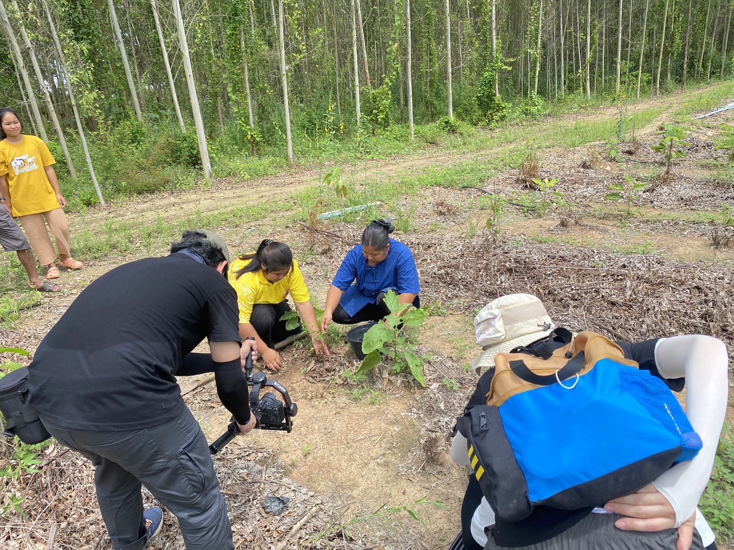 พช.ฉะเชิงเทรา ร่วมถ่ายทำวิดิทัศน์ “ เชิดชูหมู่บ้านต้นแบบ ‘สืบสาน รักษา ต่อยอด’ น้อมนำแนวพระราชดำริสู่ความสำเร็จยั่งยืน”